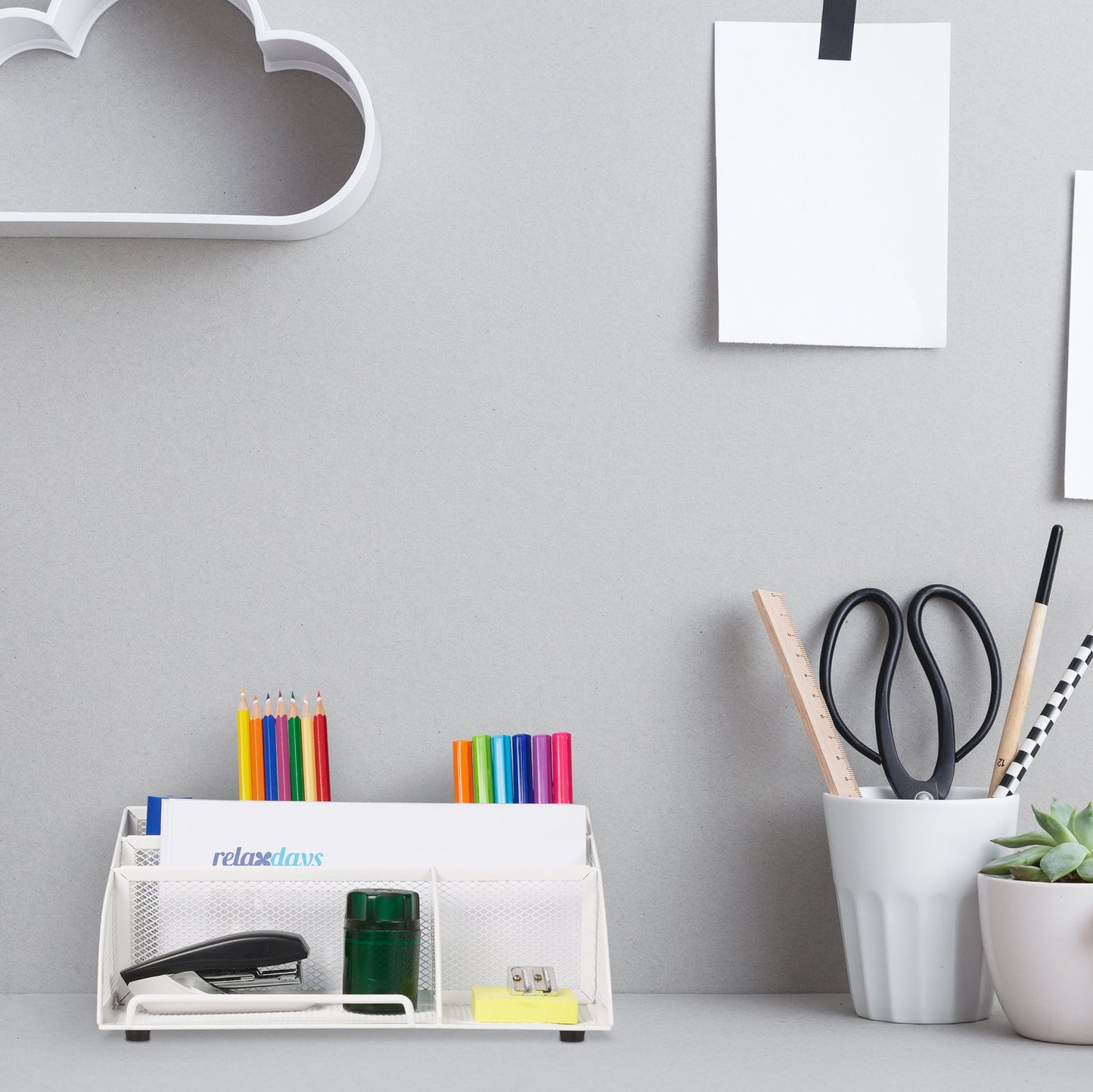 Desk organization with 5 compartments