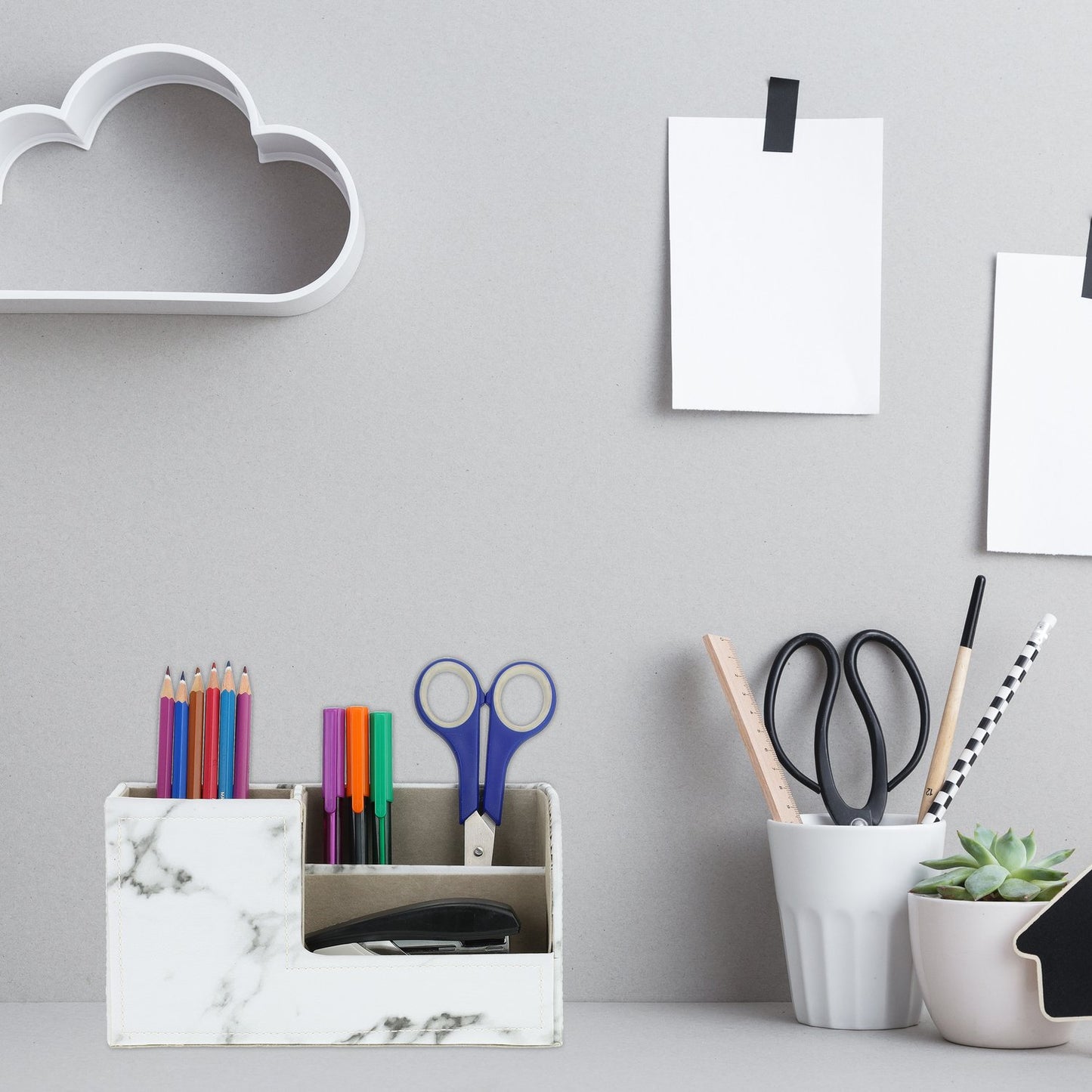 Desk organizer in marble look