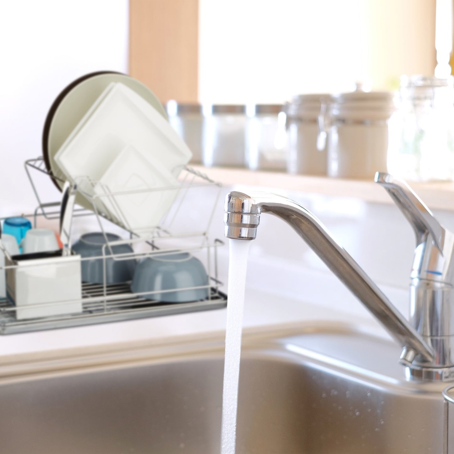 Dish rack with cutlery basket