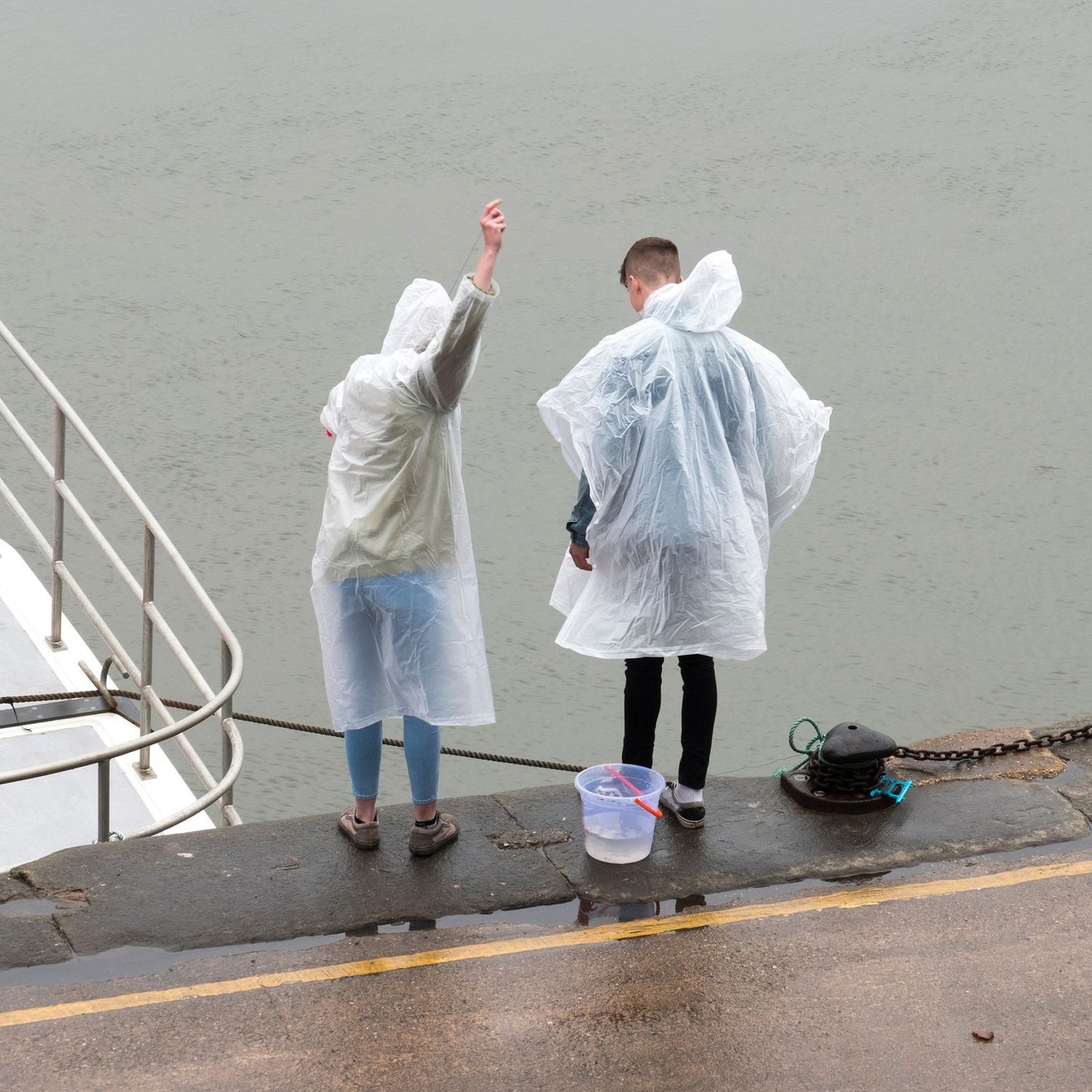 Disposable poncho set of 20