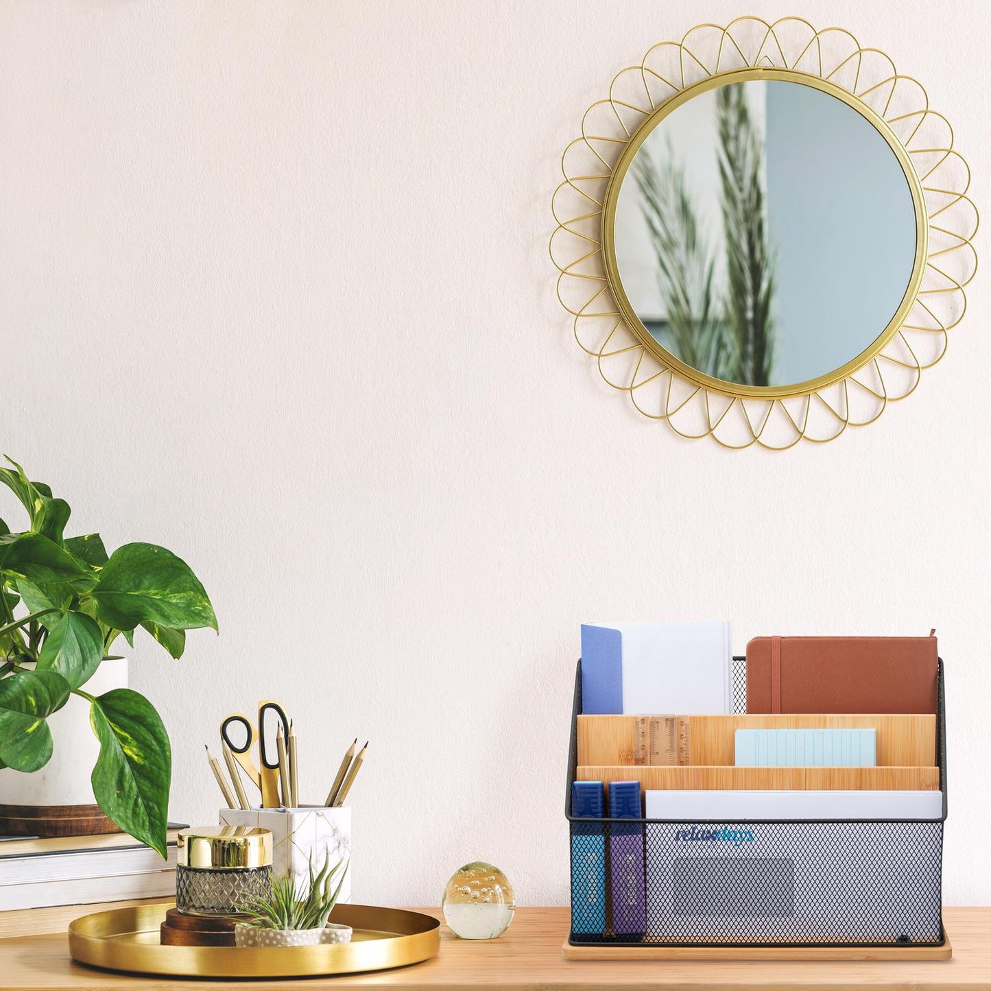 Document holder with 3 compartments