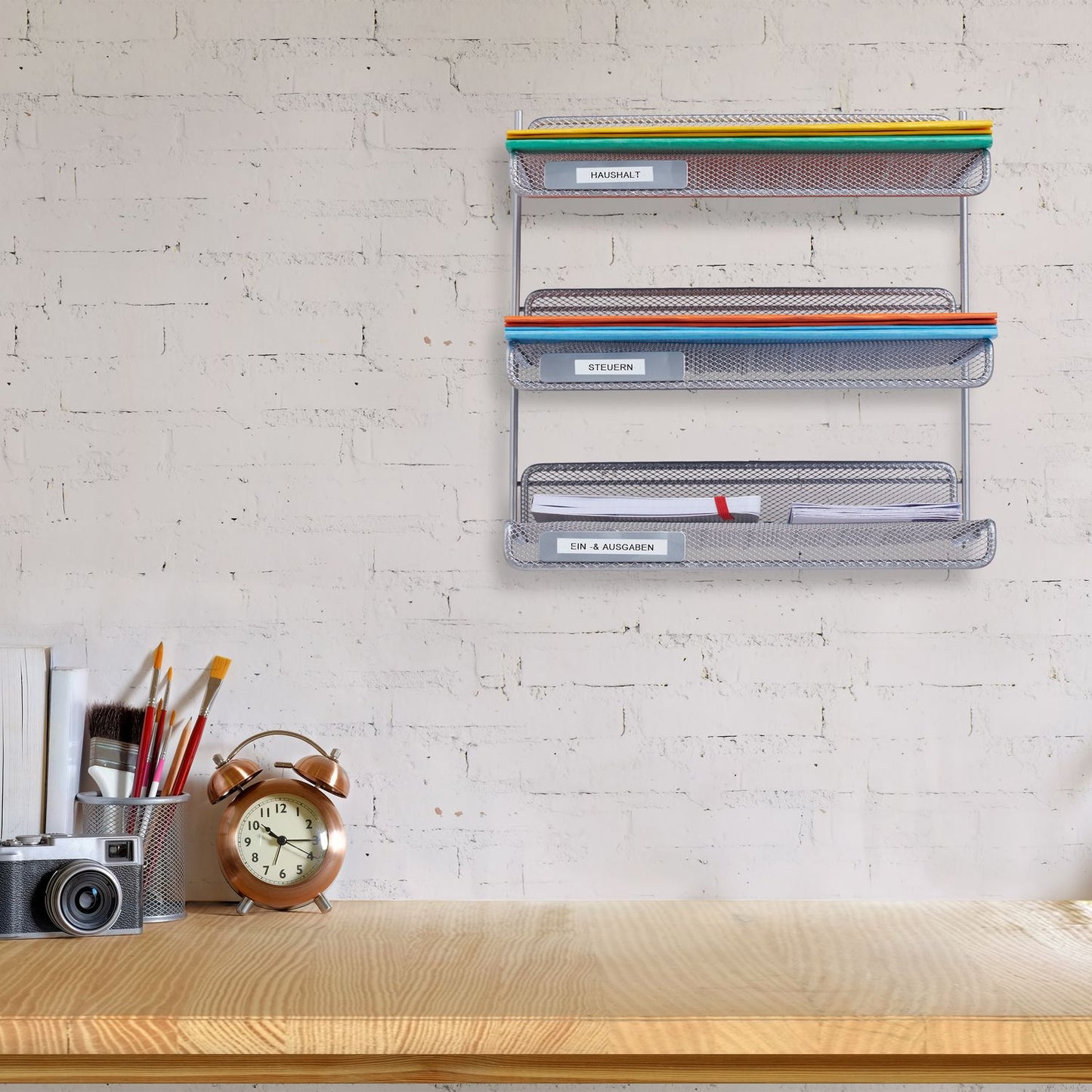 Document storage with 3 compartments