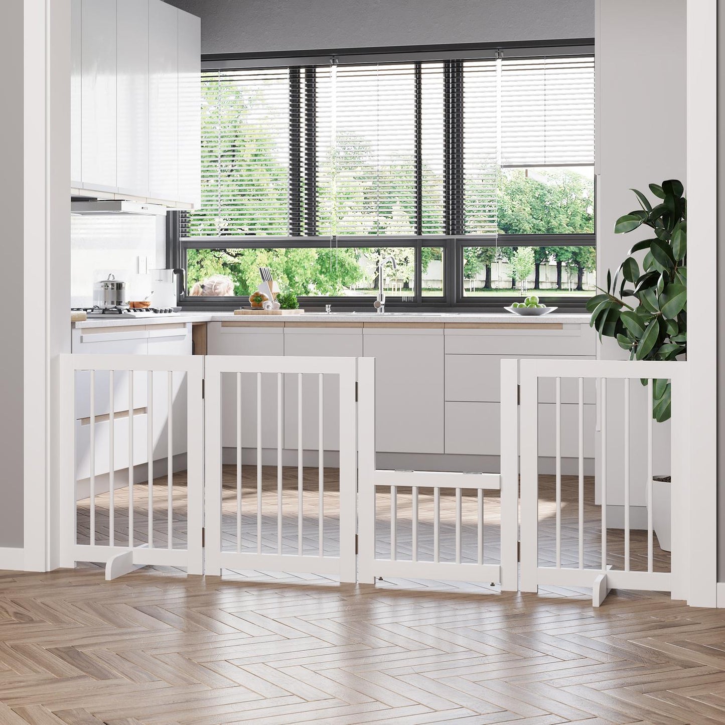 Collapsible dog safety gate with support feet, pine white
