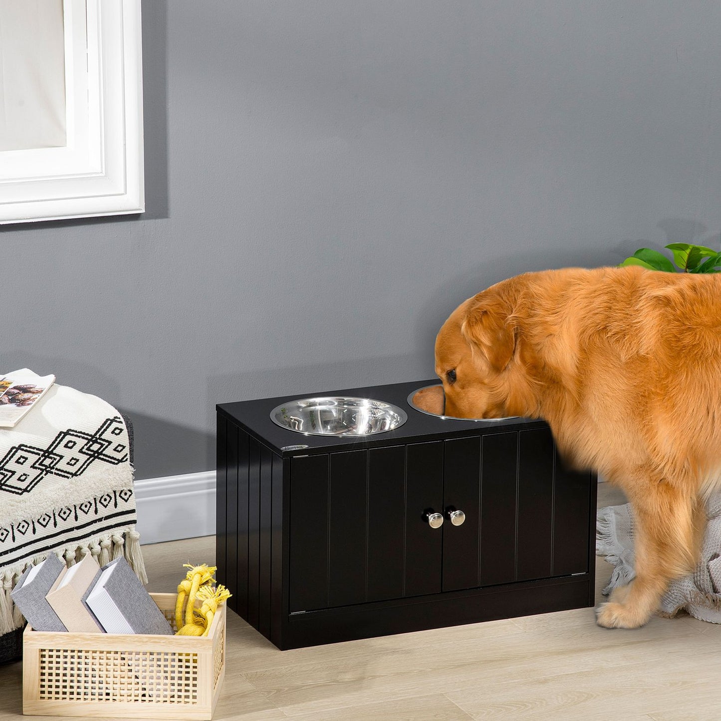 Elevated dog feeding station, 2 stainless steel bowls, 44L storage