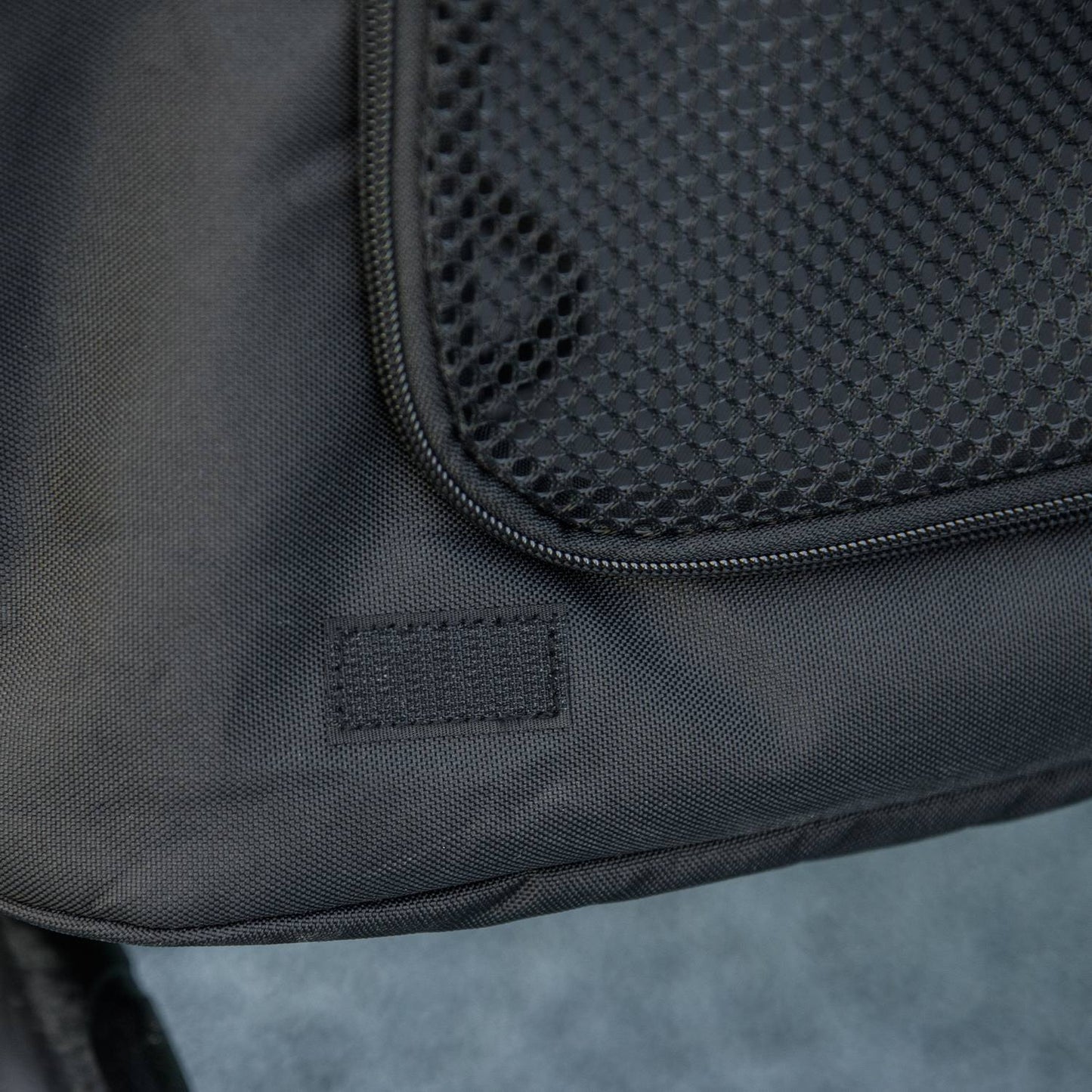 Dog stroller, foldable with mesh window, black, 20 kg Limit