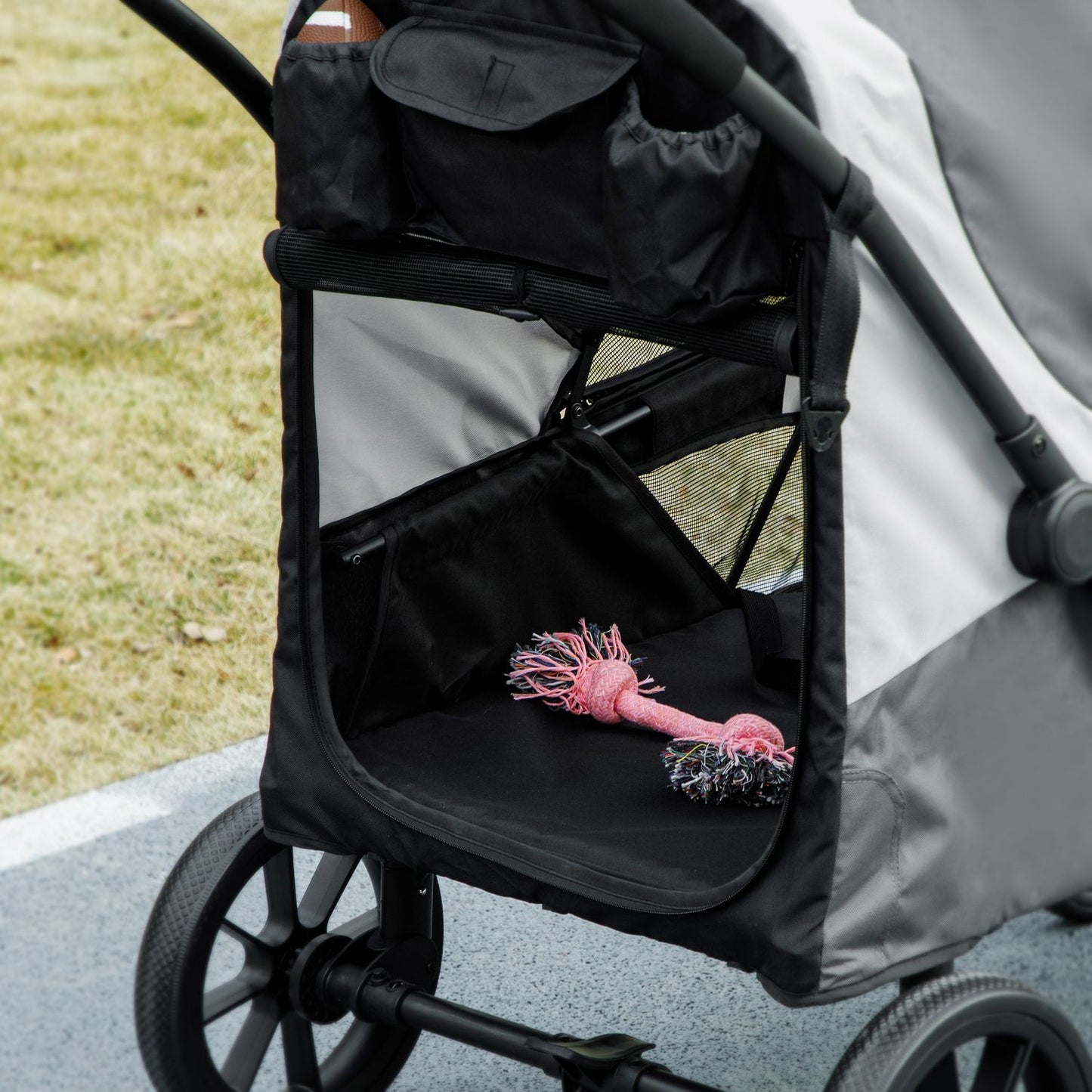 Collapsible pet carriage for large dogs and cats up to 30 kg
