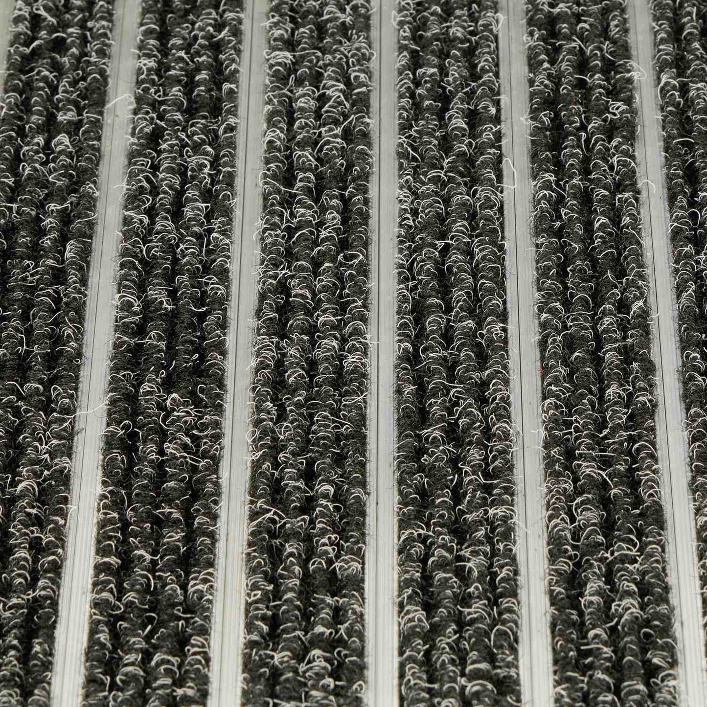 Doormat in aluminum black