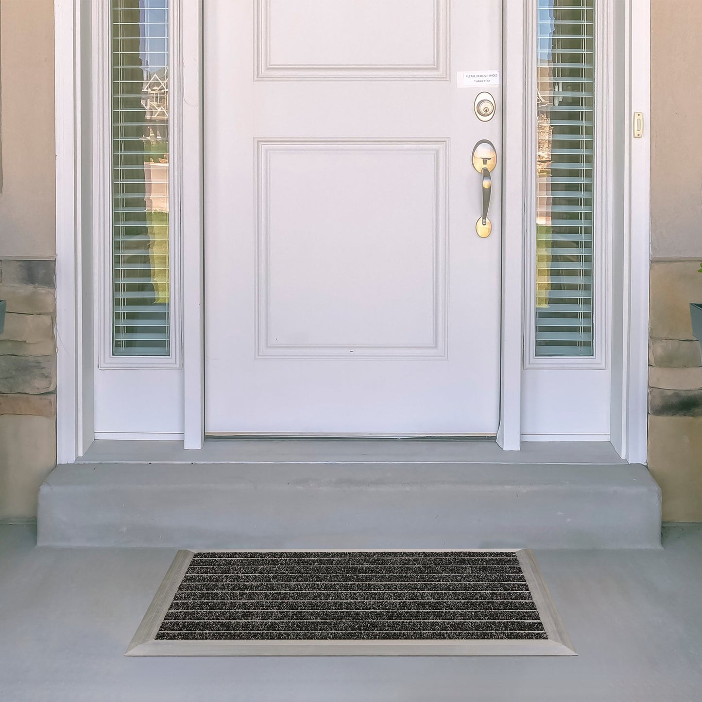 Doormat in aluminum black