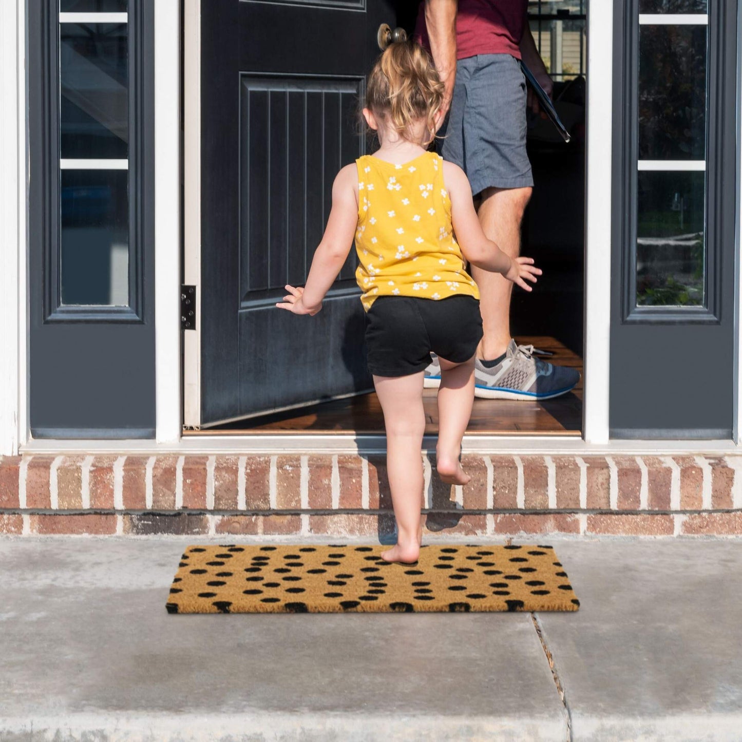 Door mat in coconut with dots