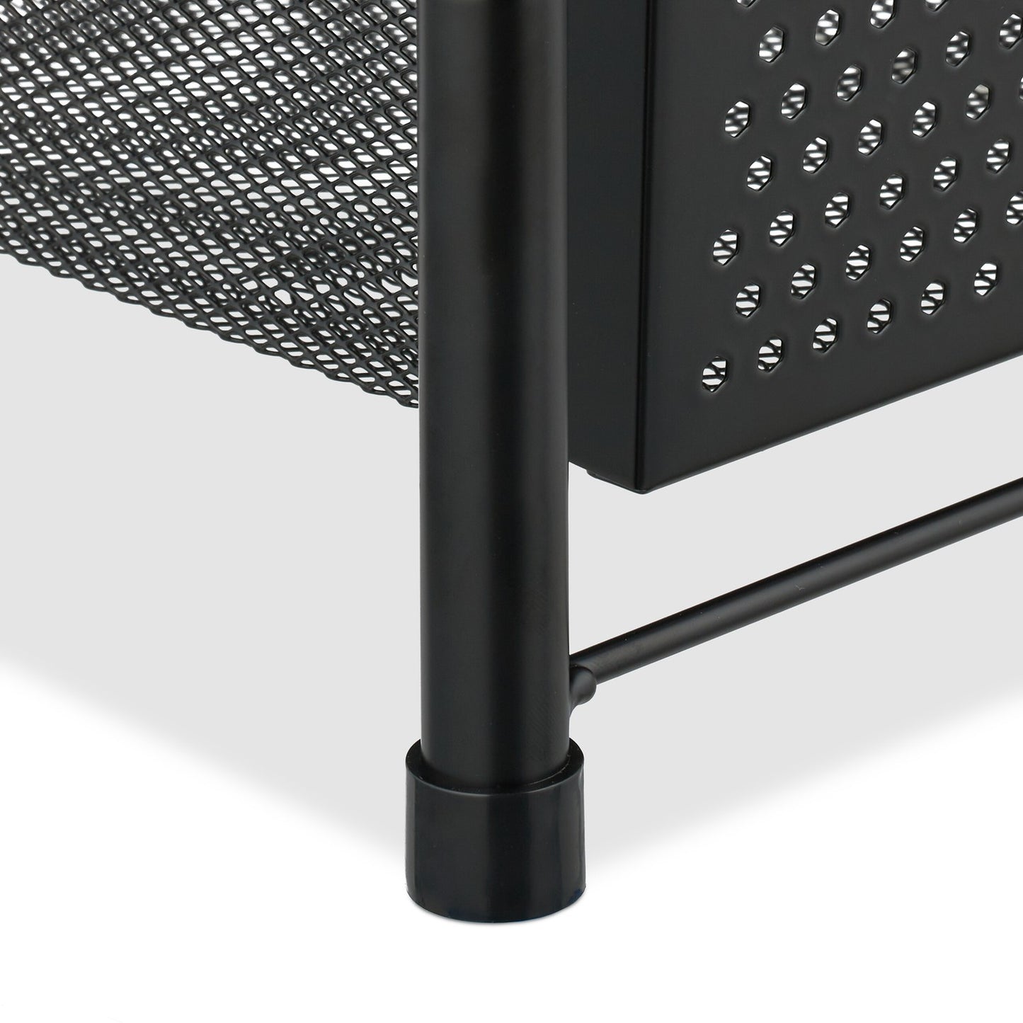 Drawer shelf with 3 pull-out baskets