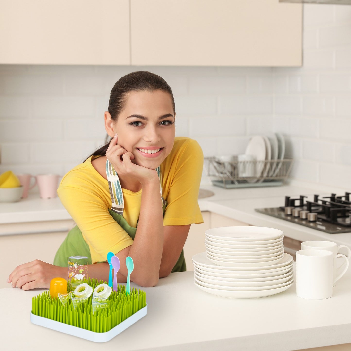 Dropper stand for baby bottle