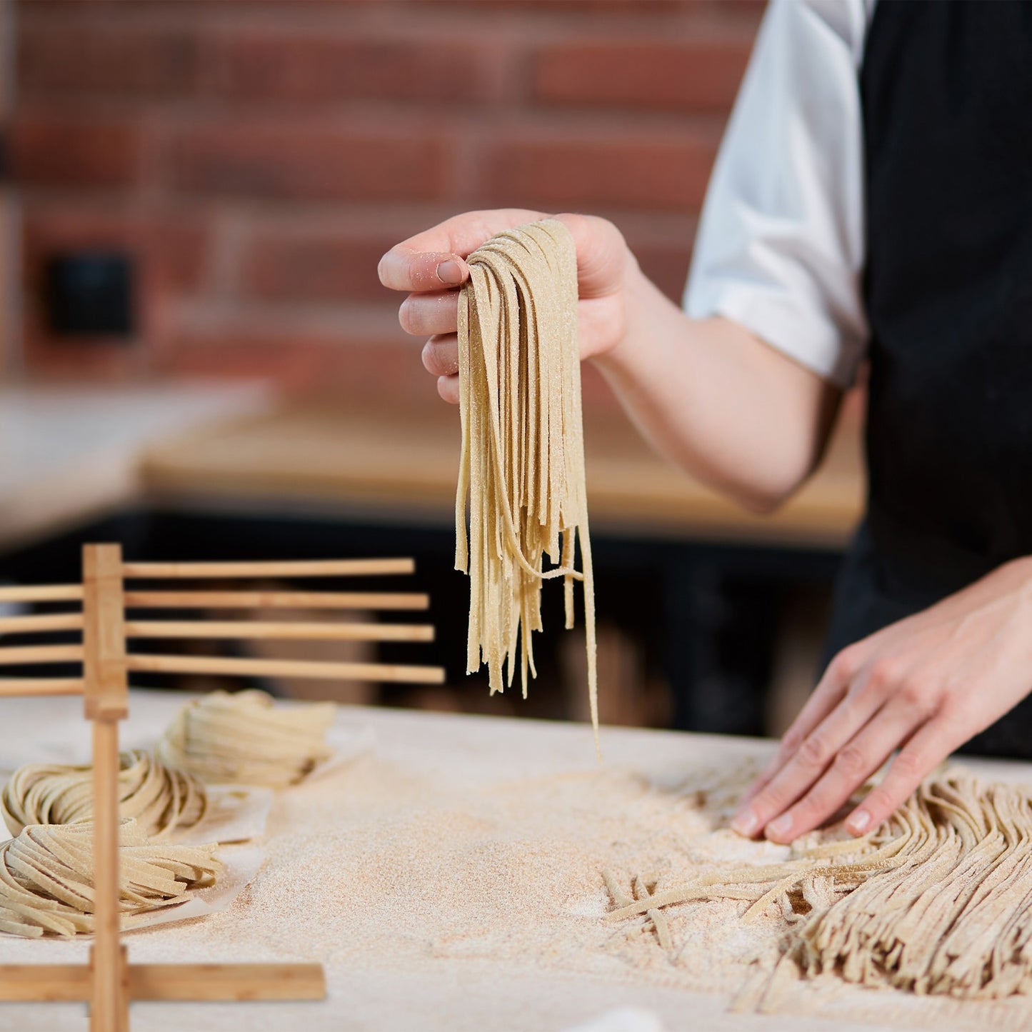 <p>Enhance your homemade pasta experience with our natural bamboo pasta dryer, designed for durability and optimal drying. This elegant kitchen tool ensures perfect pasta every time.</p>

<ul>
<li>Crafted from natural bamboo for lasting durability and sty