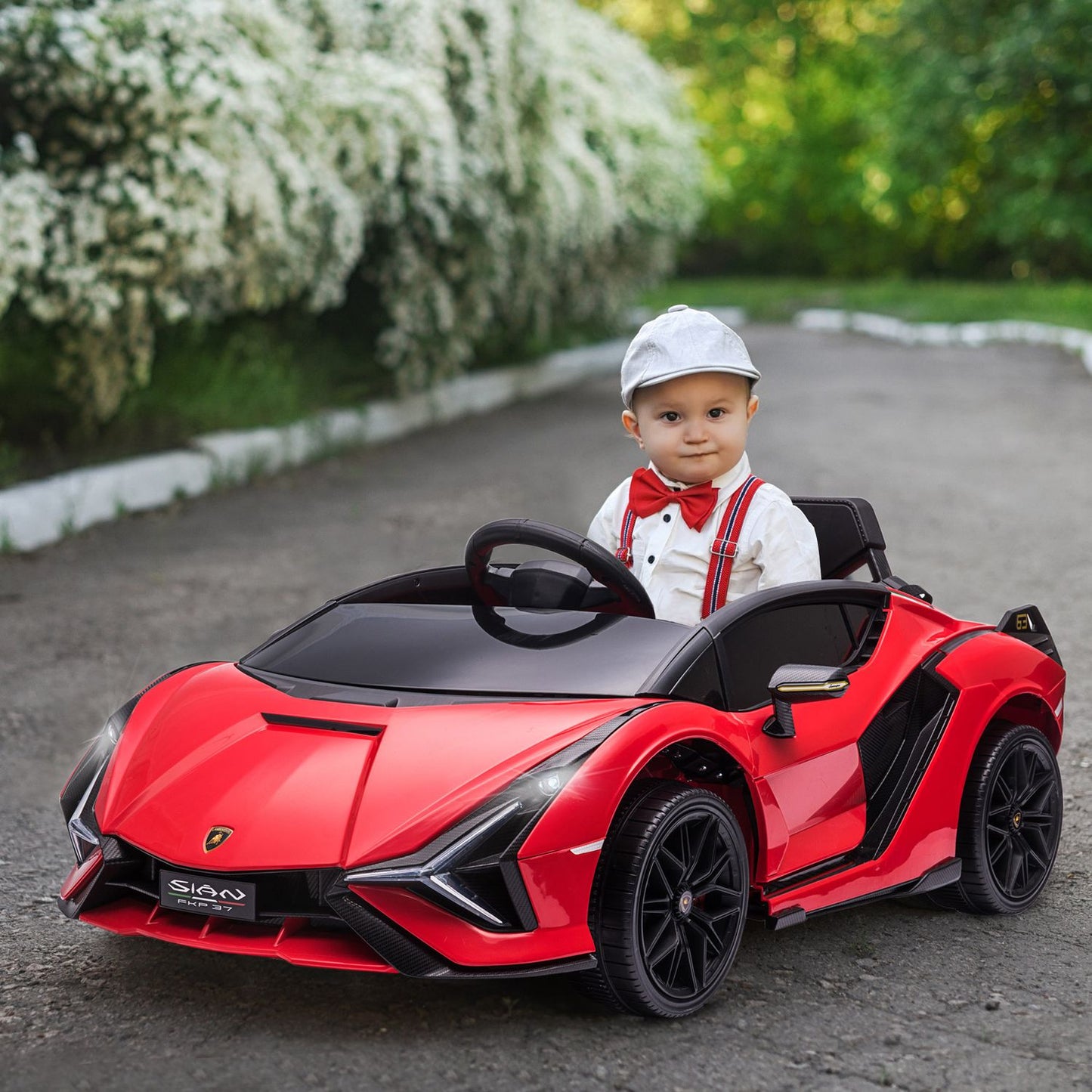 Electric SUV for children with remote control, music, lighting