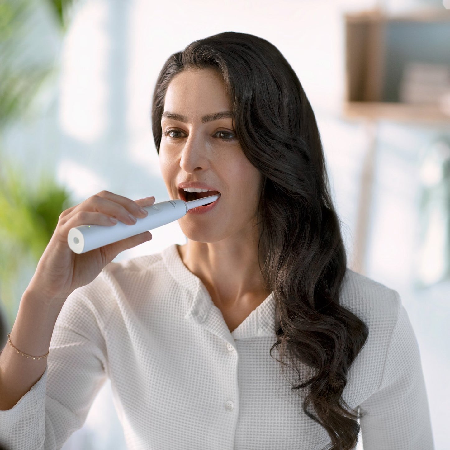 Electric toothbrush White HX3673/13