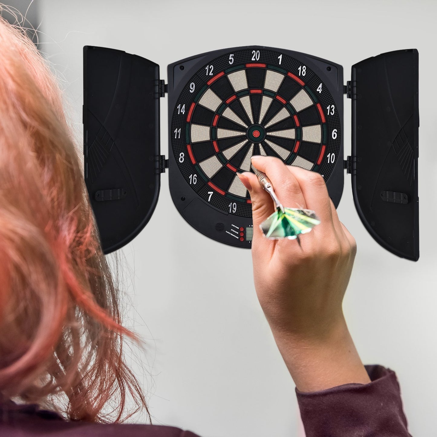 Electronic dart board with door, automatic scoring, 26 games