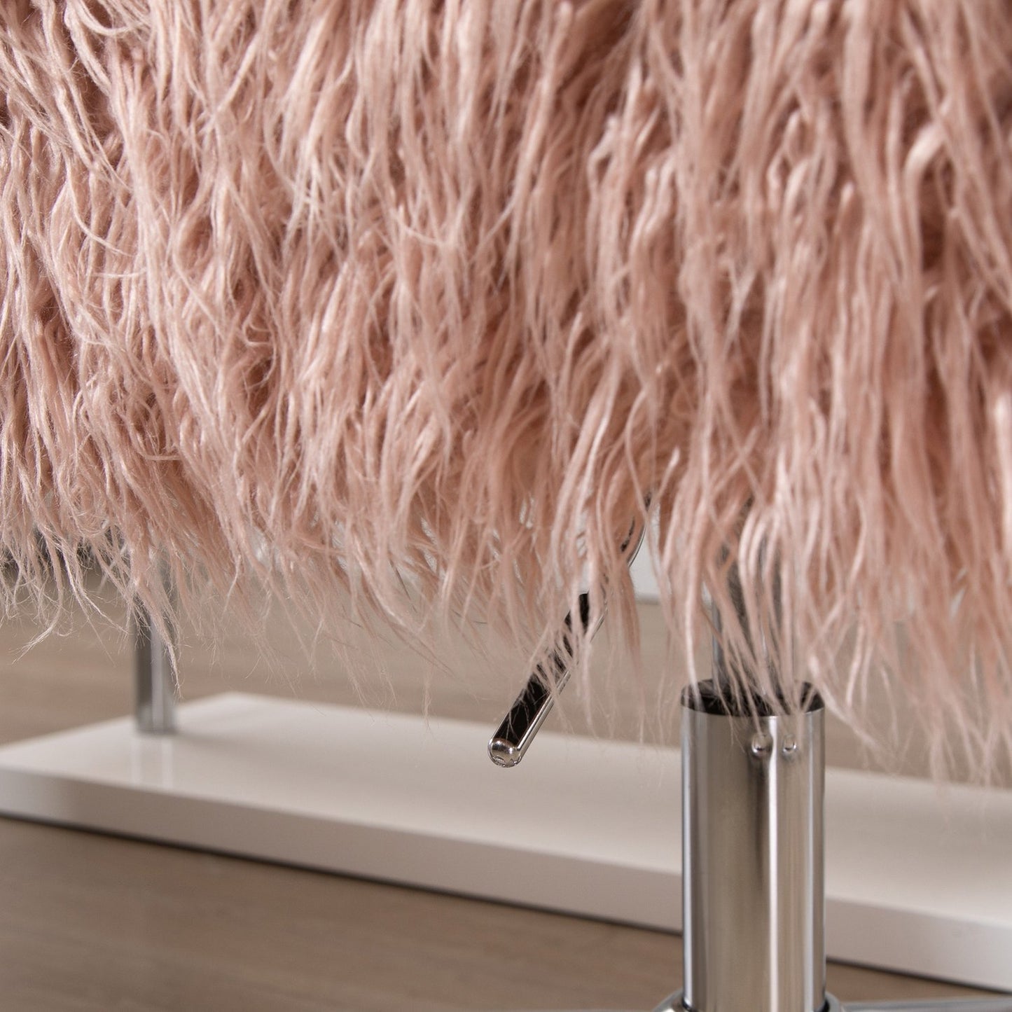 Pink faux fur Executive Swivel Chair, height adjustable