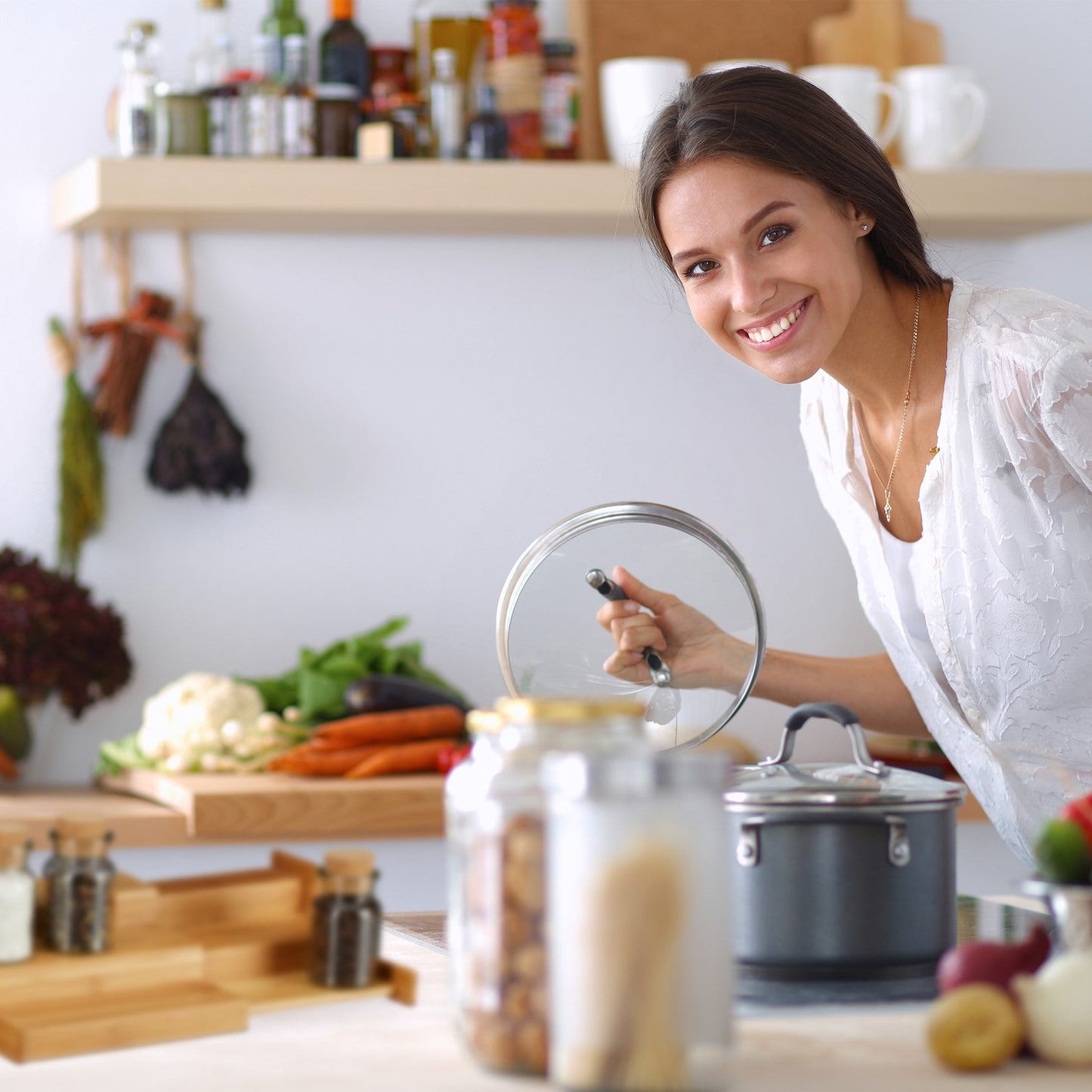 Extendible 3-Tier Spice Rack