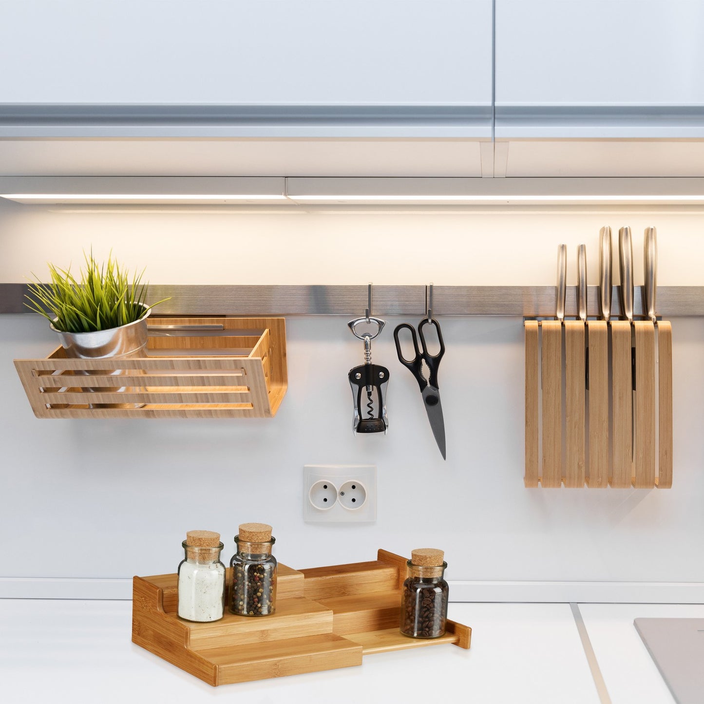 Extendible 3-Tier Spice Rack