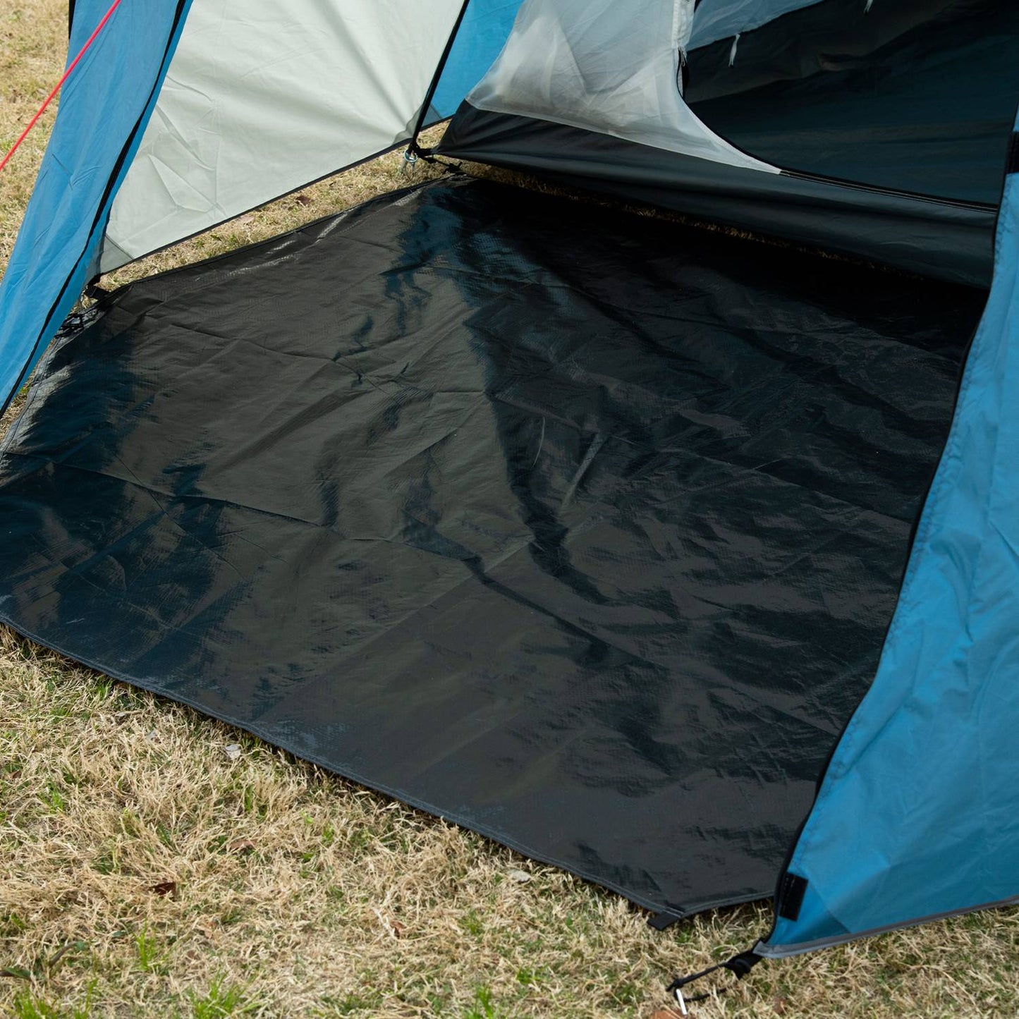 3-person family tent, bedroom and vestibule, waterproof blue