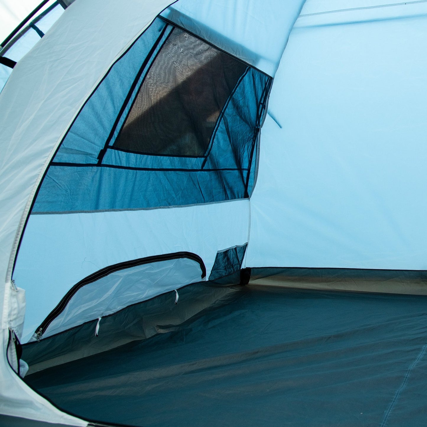 3-person family tent, bedroom and vestibule, waterproof blue