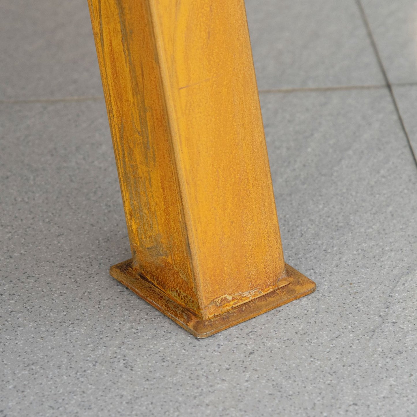 Iron Garden Fire Bowl - Rust finish, 71x60x36cm, including poker