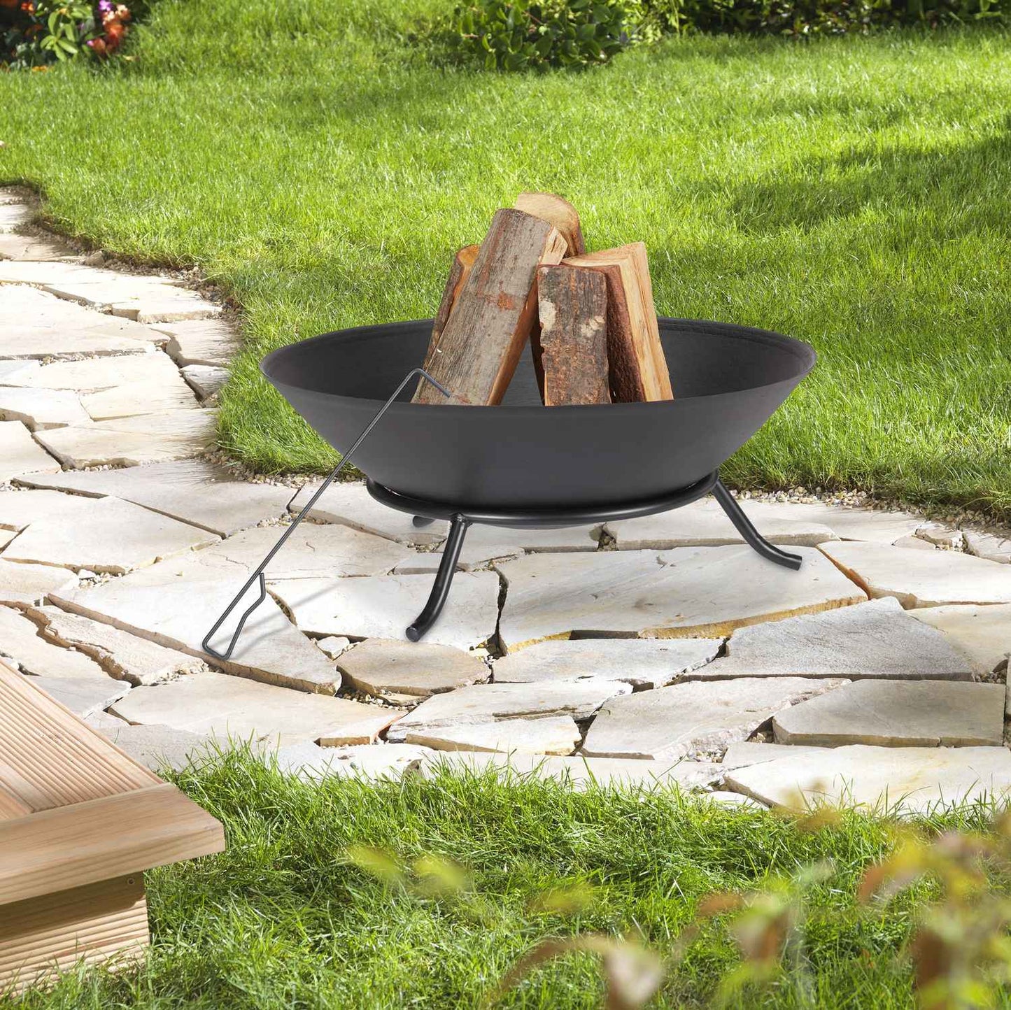 Fire bowl in cast iron