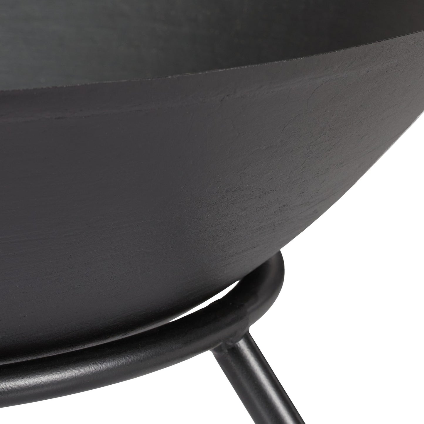 Fire bowl in cast iron