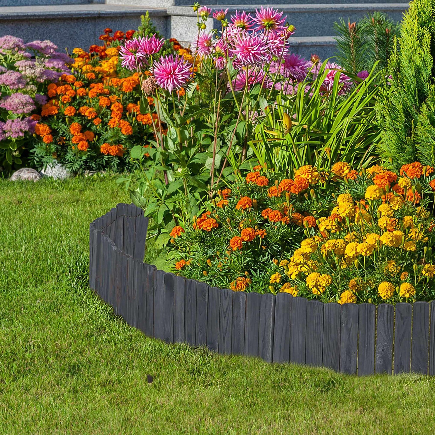 Flexible Wooden Garden Bed Edging – Spruce Finish