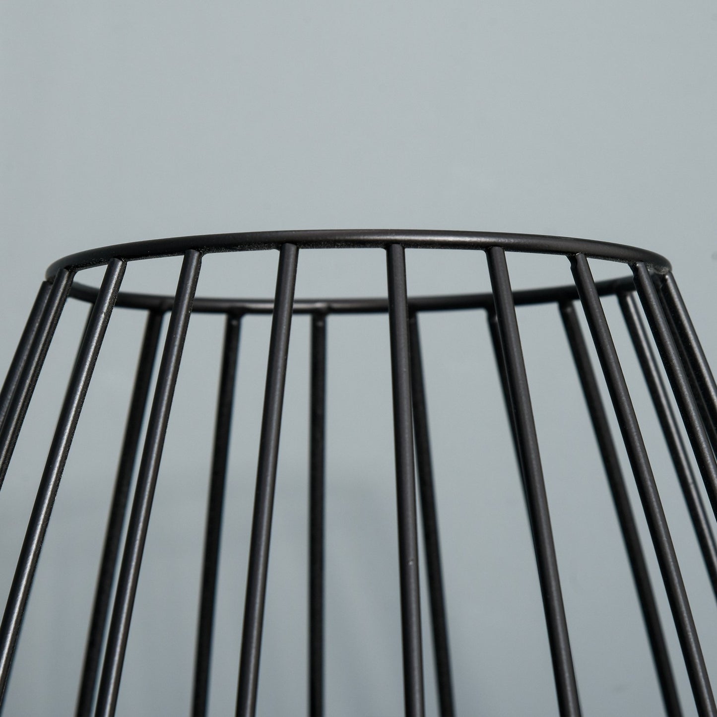 Industrial retro floor lamp, metal shade in mesh, 27.5x159cm