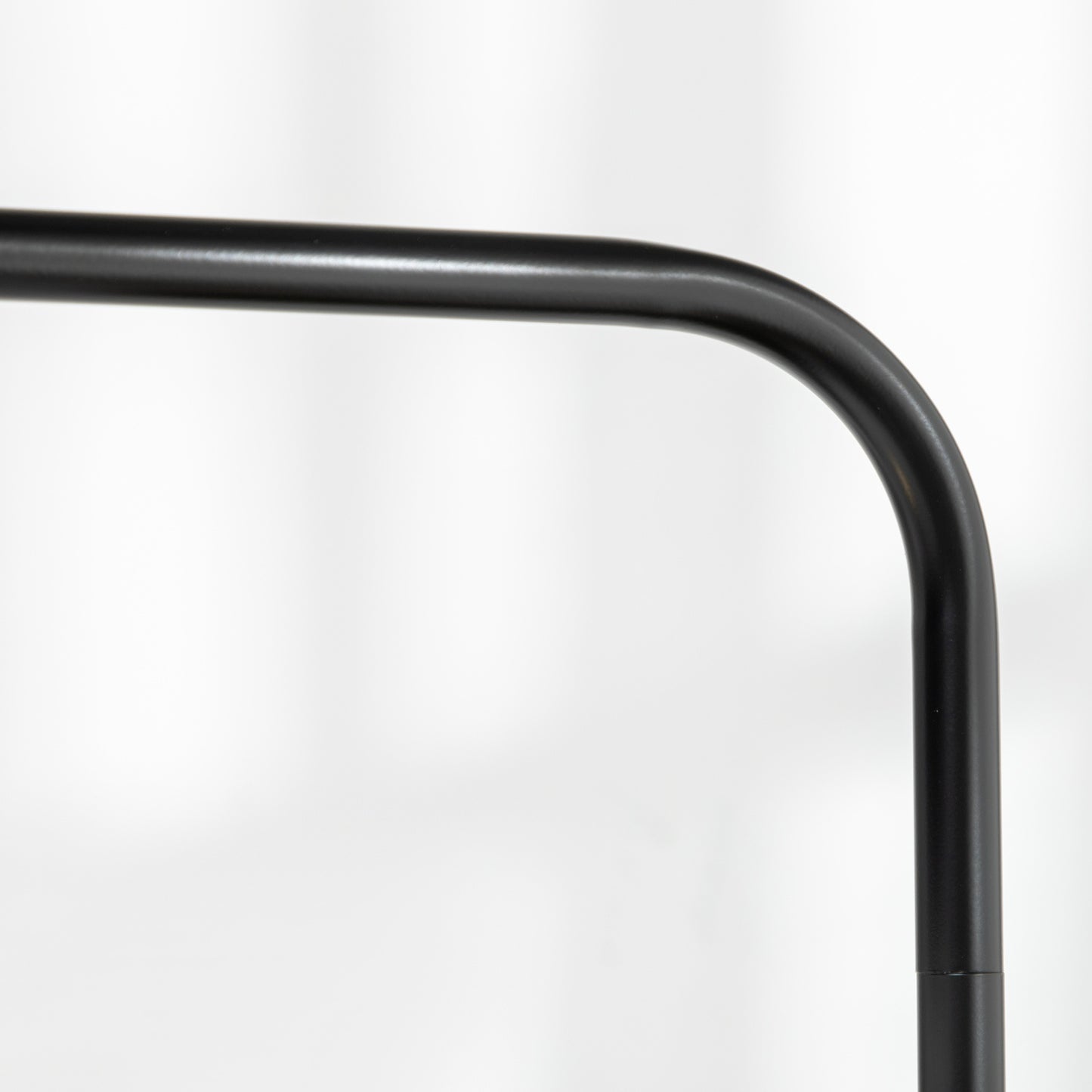Modern black metal floor lamp with lampshade, 180 cm cord