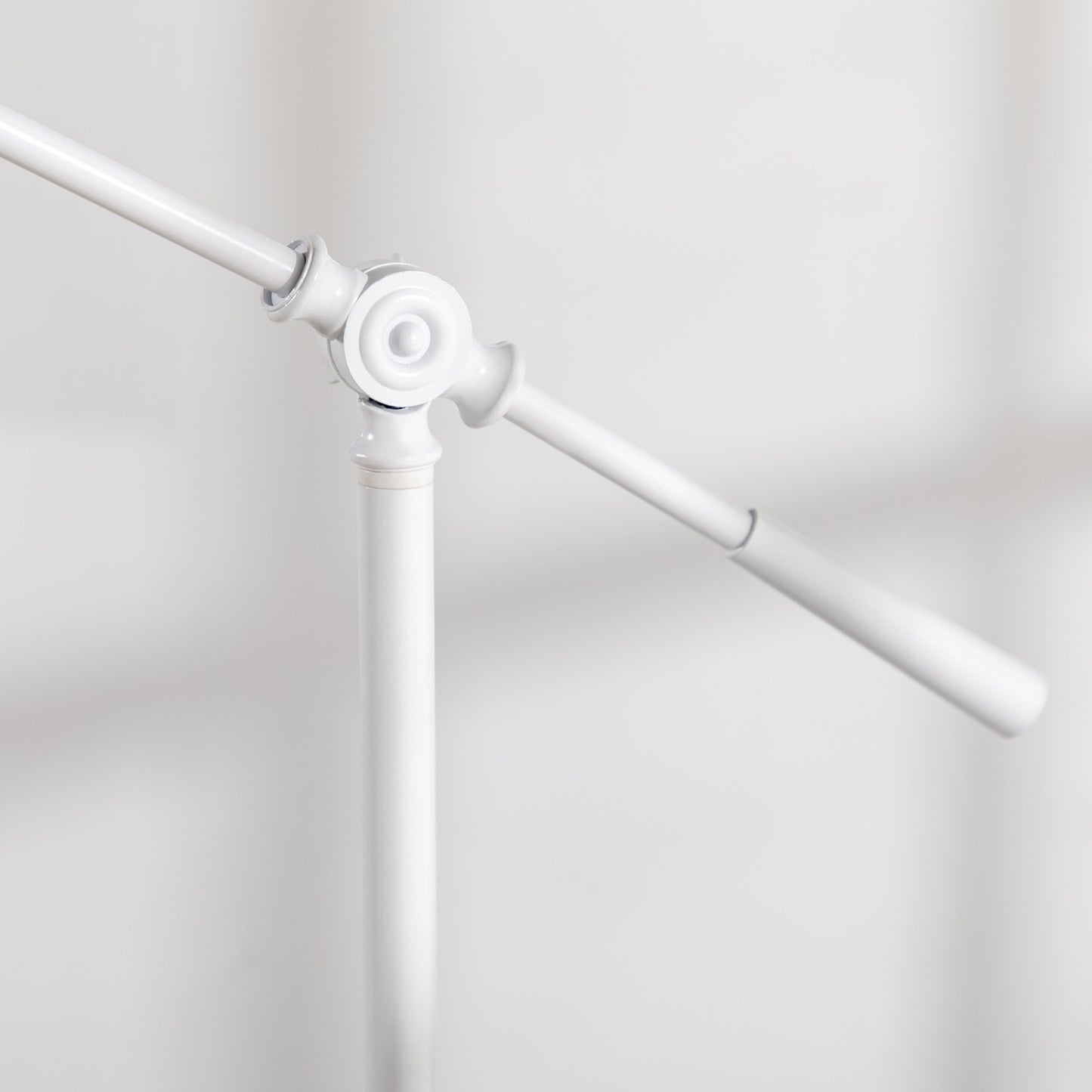 Height-adjustable white arc reading lamp, E27 socket