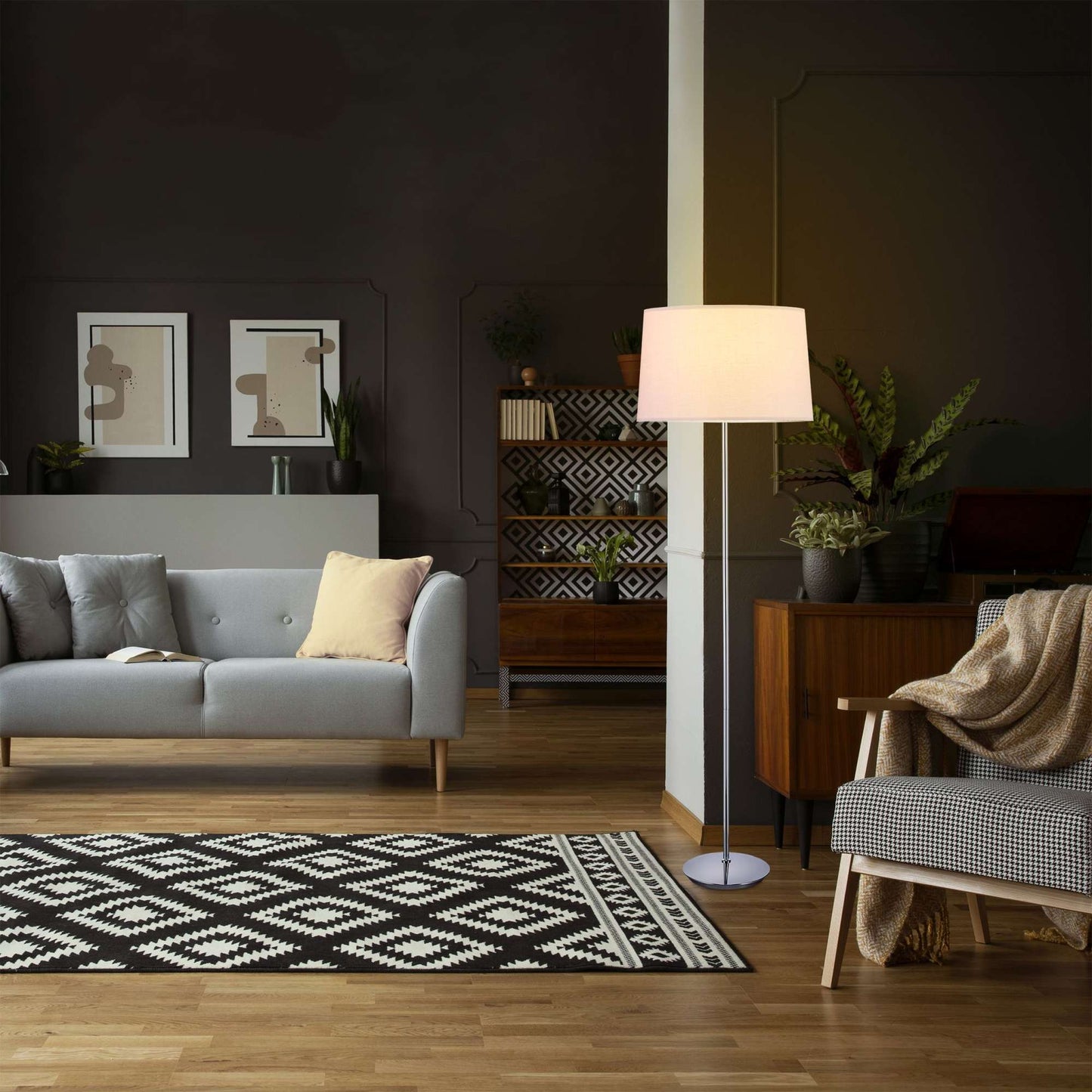 Floor lamp with fabric shade