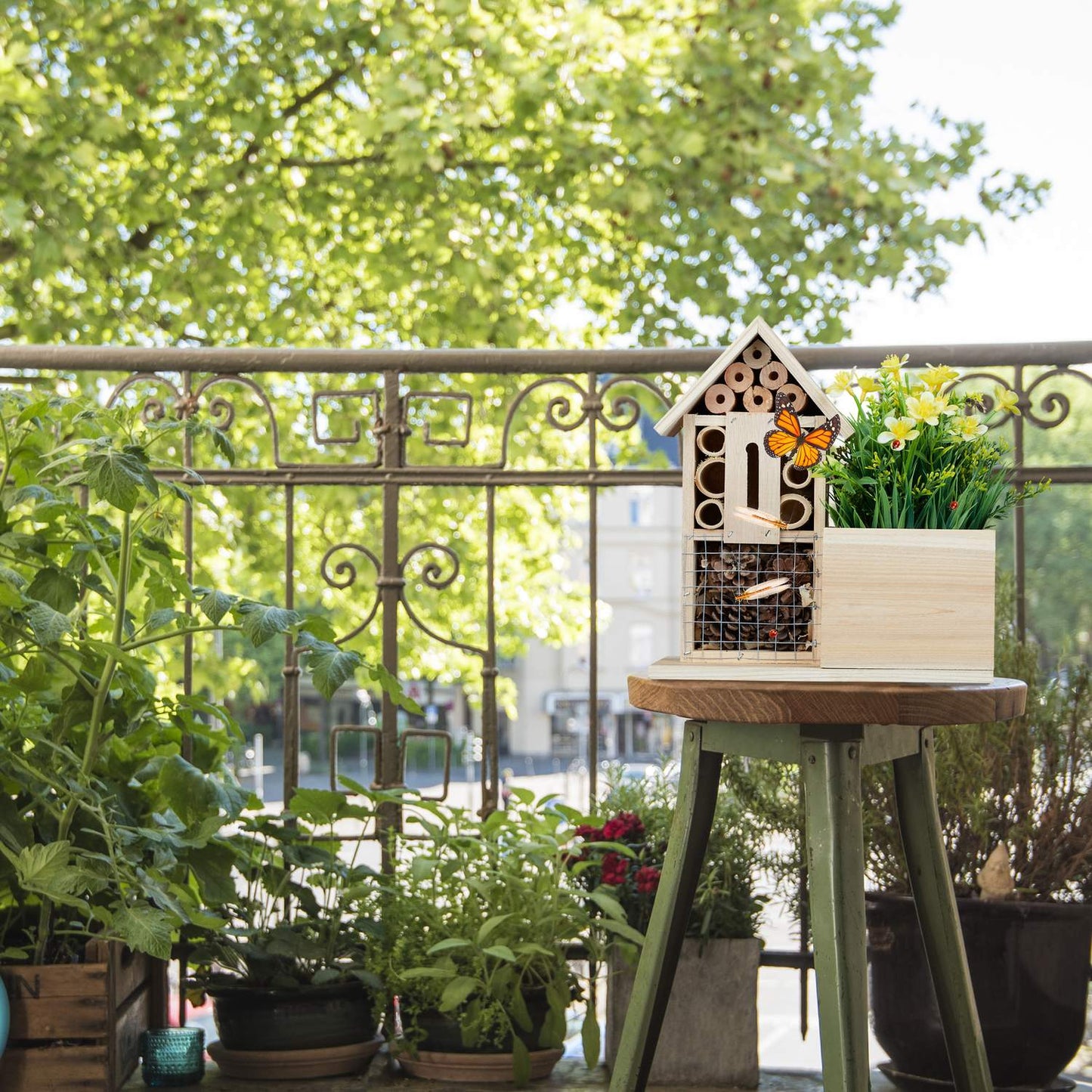Flowerpot Bee Hotel Wood