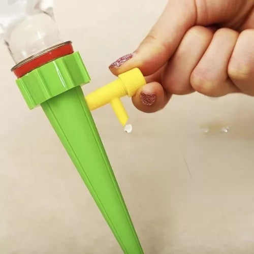 Flower pot waterer 23486