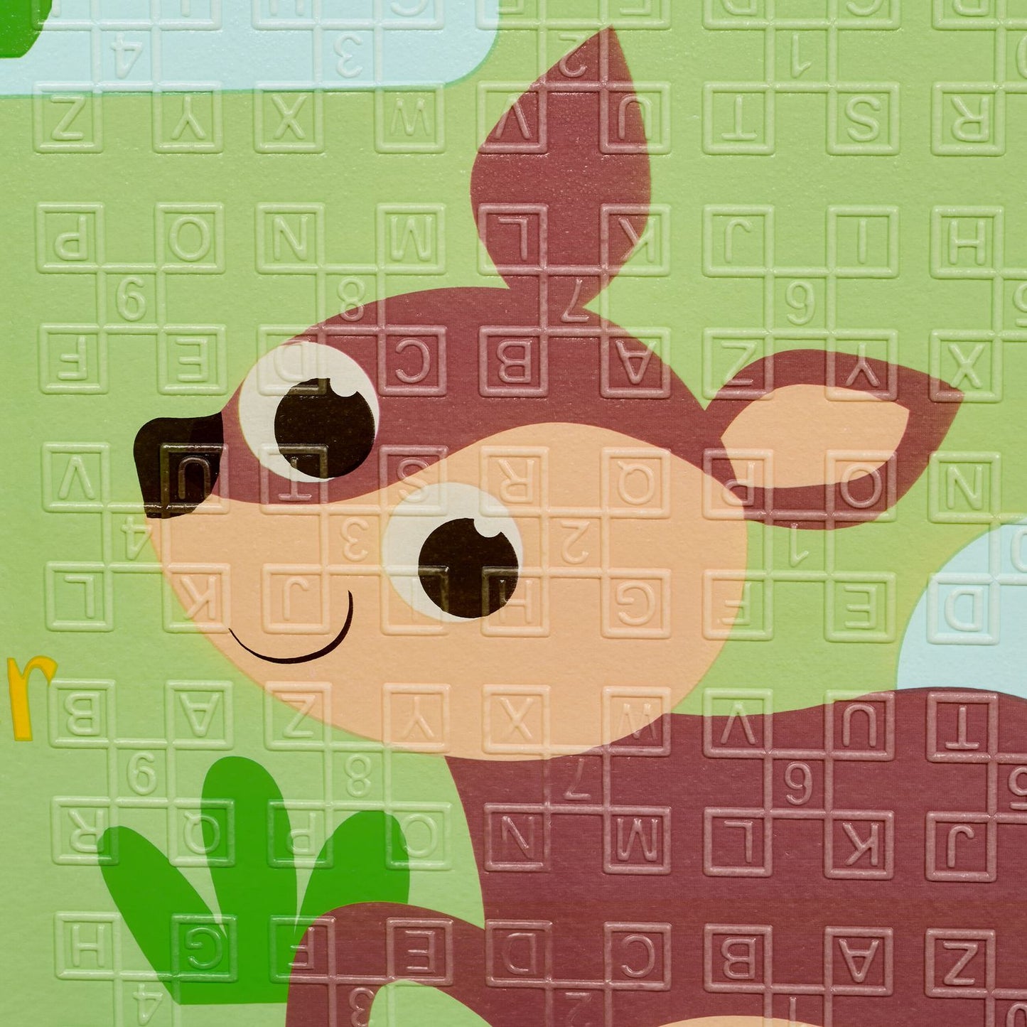 Foldable animal play mat
