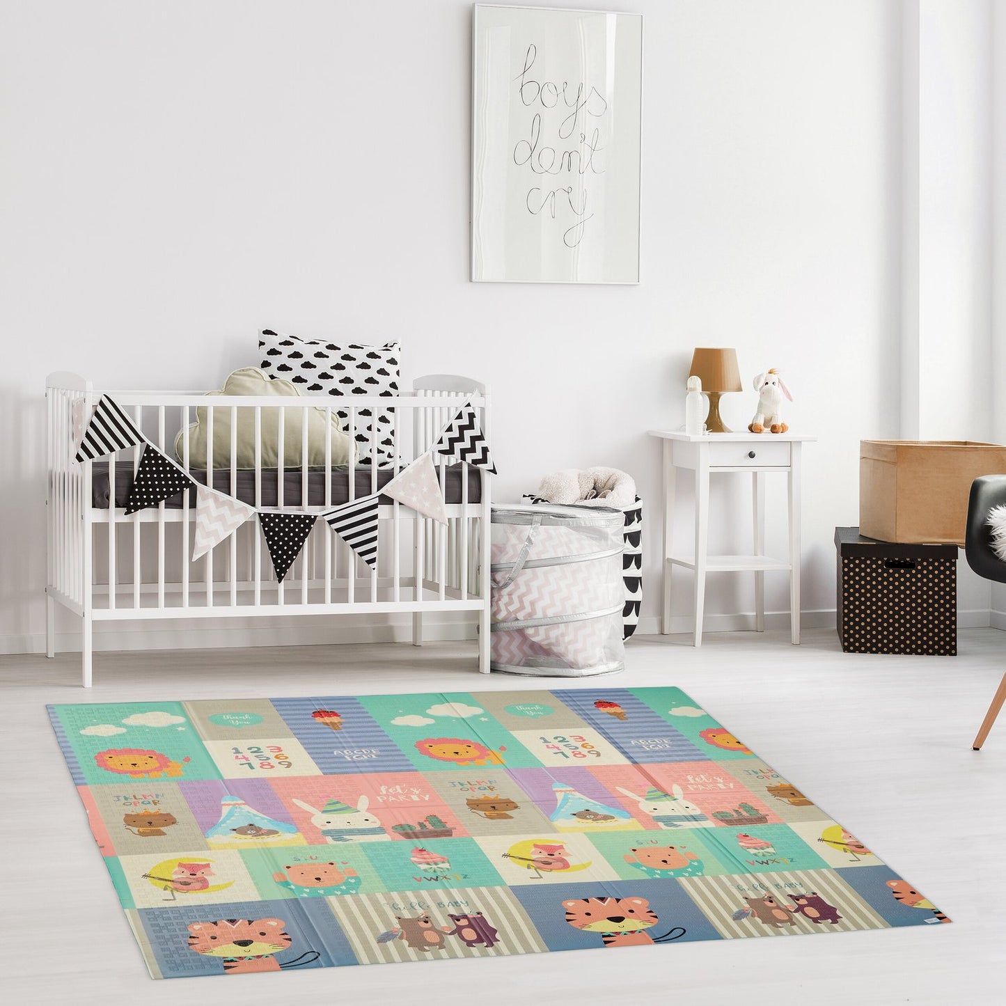 Foldable animal play mat