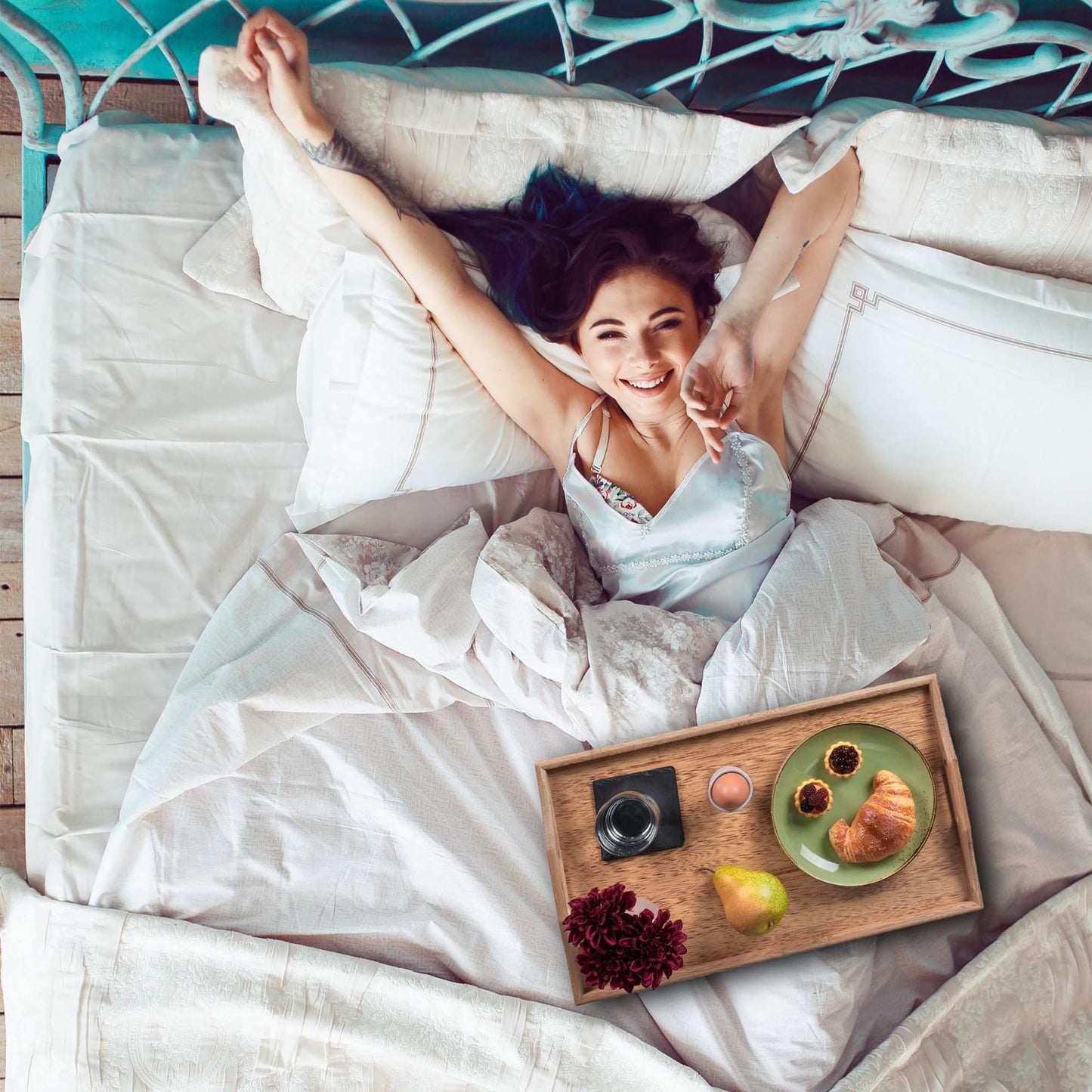 Foldable bamboo bed tray