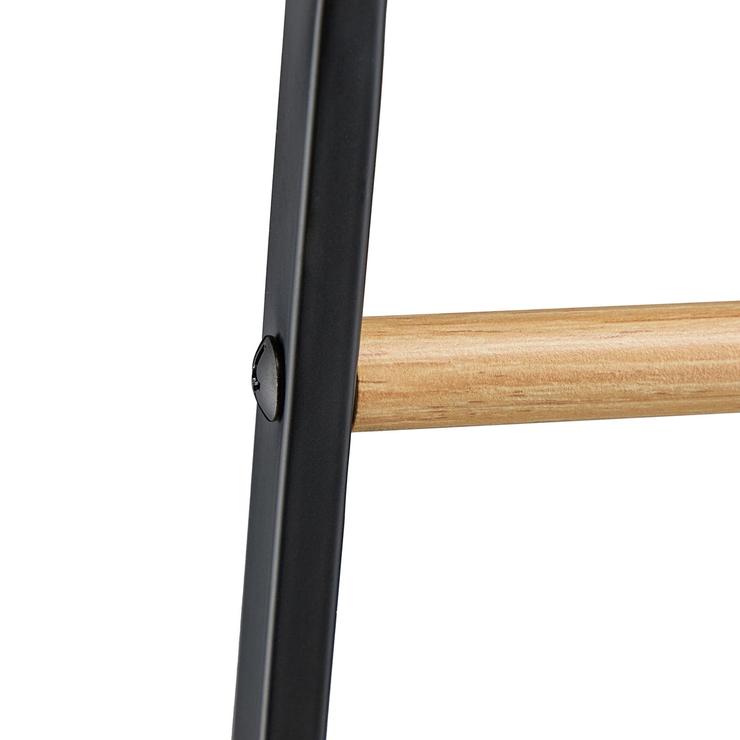 Foldable metal clothes rack