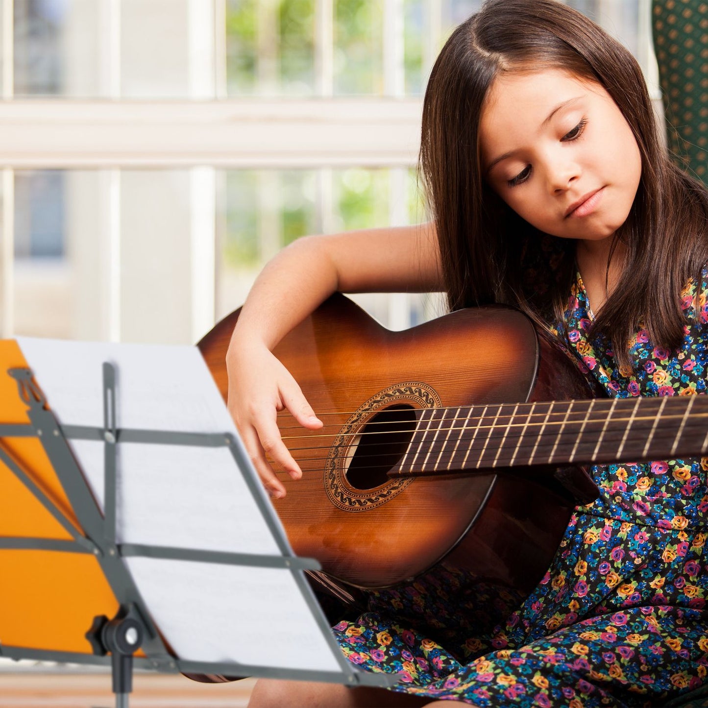 Foldable music stand