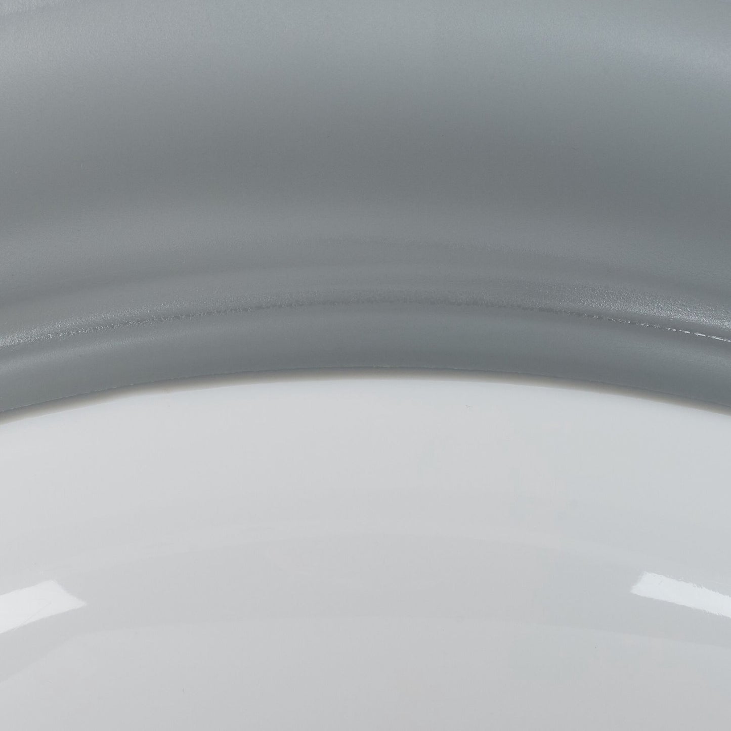 Foldable sitz bath for the toilet