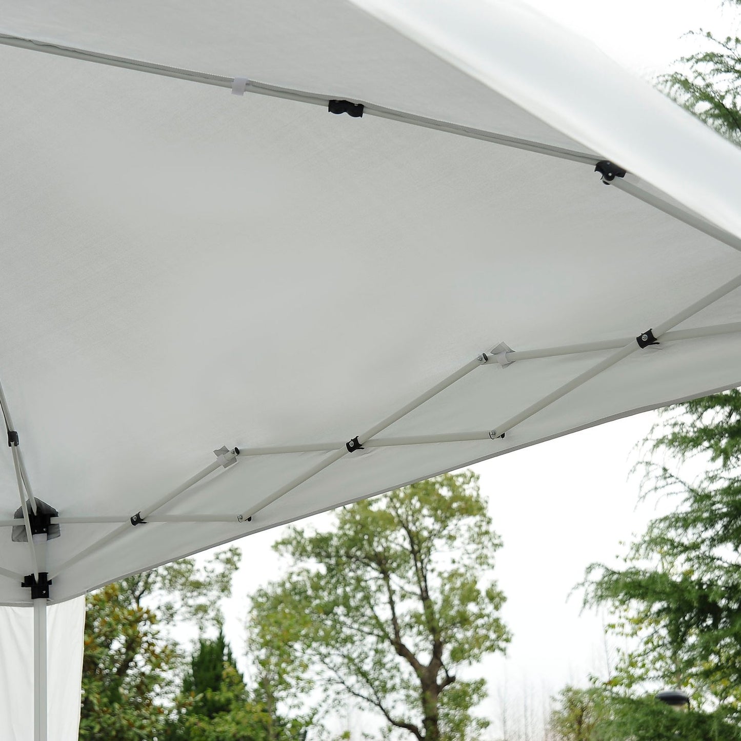 White folding pavilion tent in steel with carrying bag, 2.4x2.4M