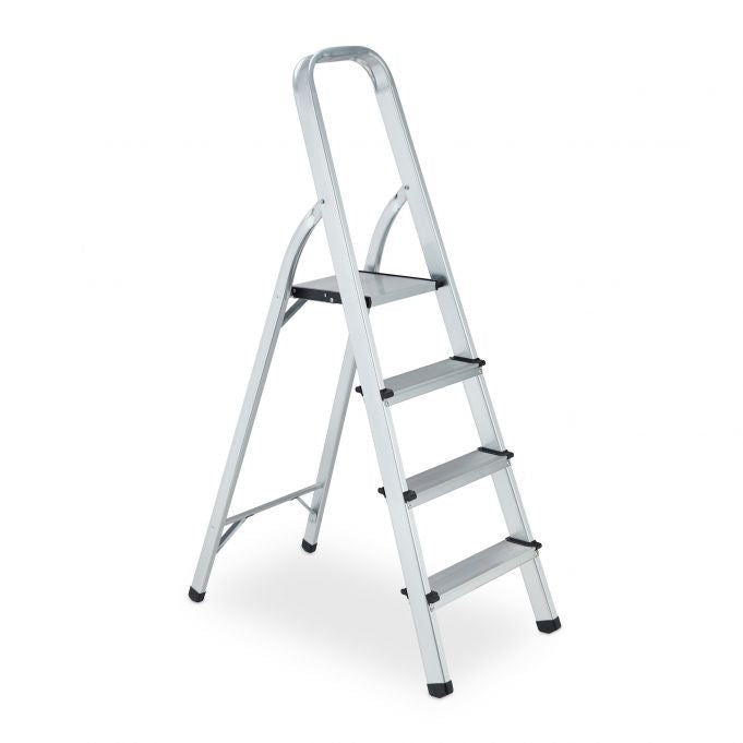 Folding aluminum stepladder