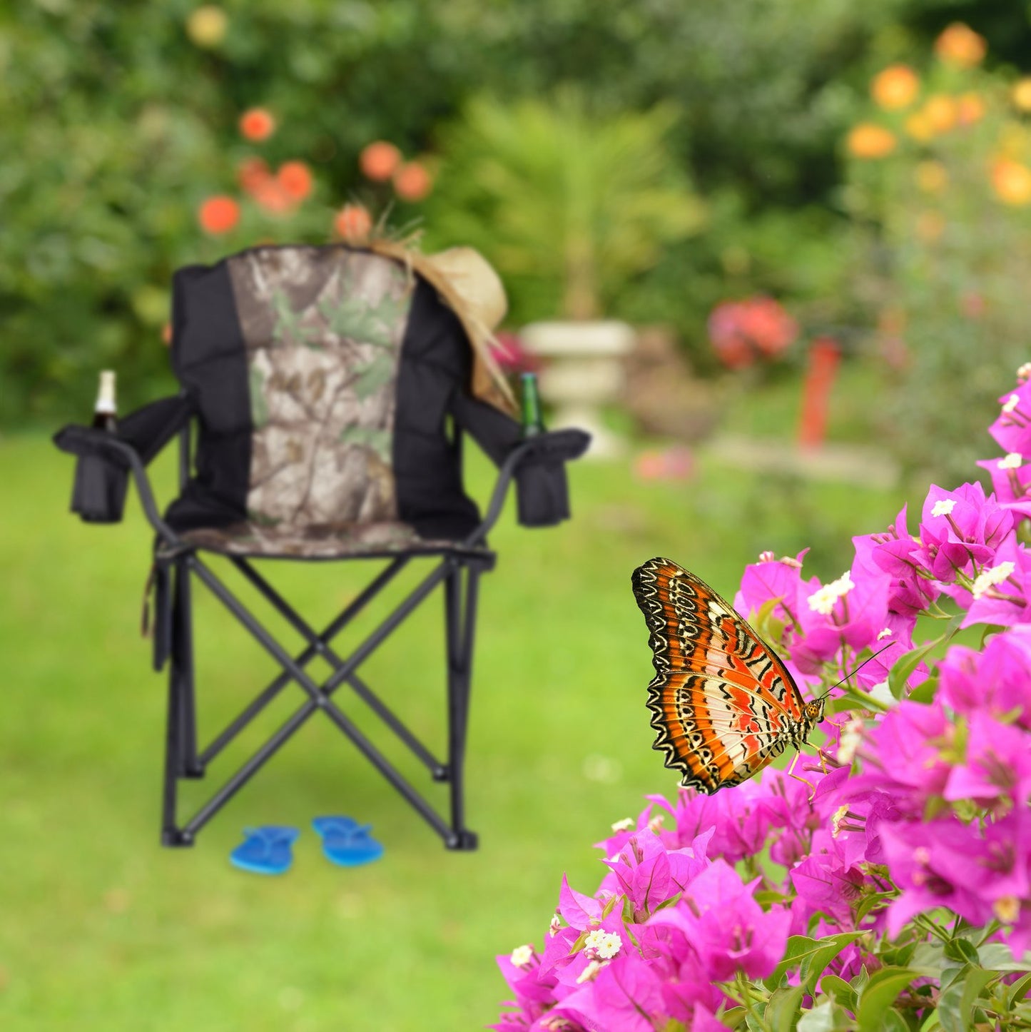 Folding camping chair with bottle holder