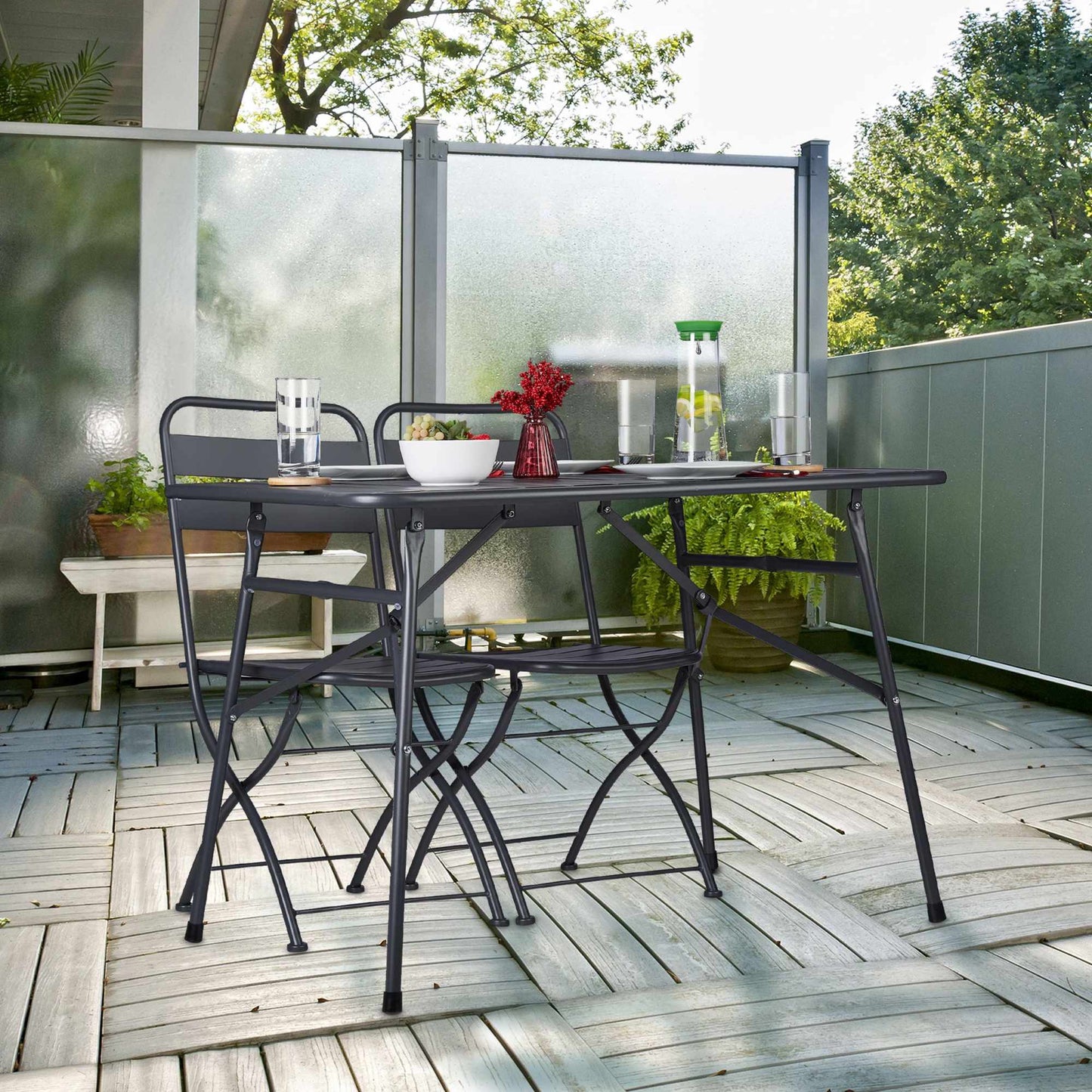 Folding dining table in steel, outside