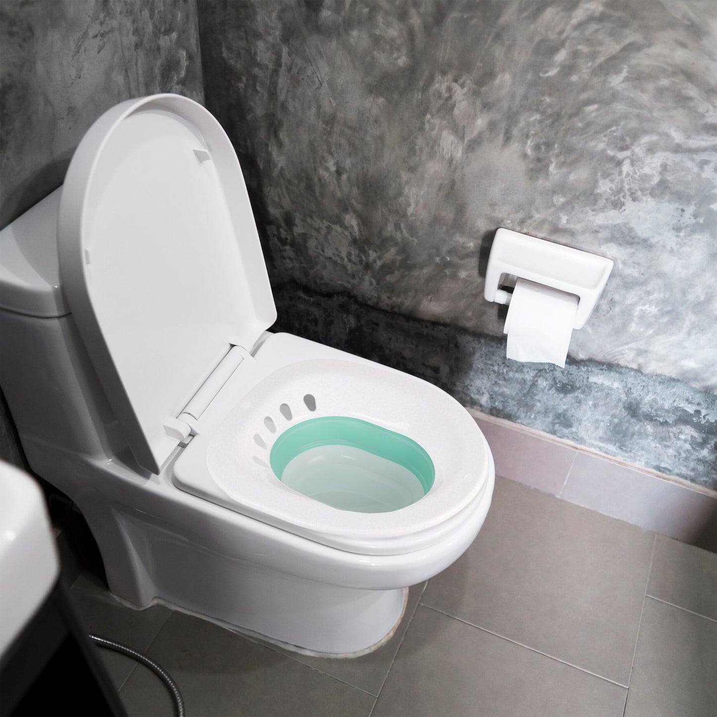Folding sitz bath for toilet