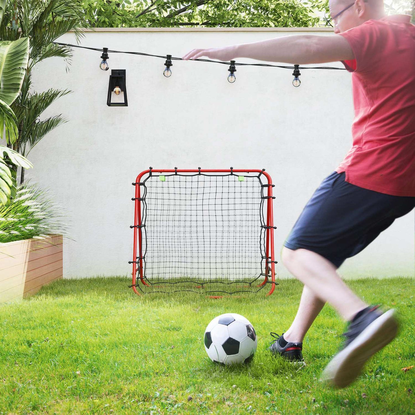 Adjustable double-sided football rebounder net for training