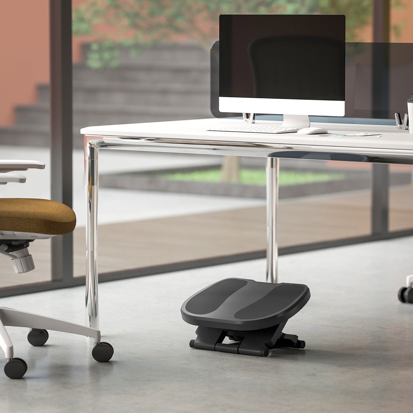 Adjustable ergonomic desk footrest - 3 levels, gray