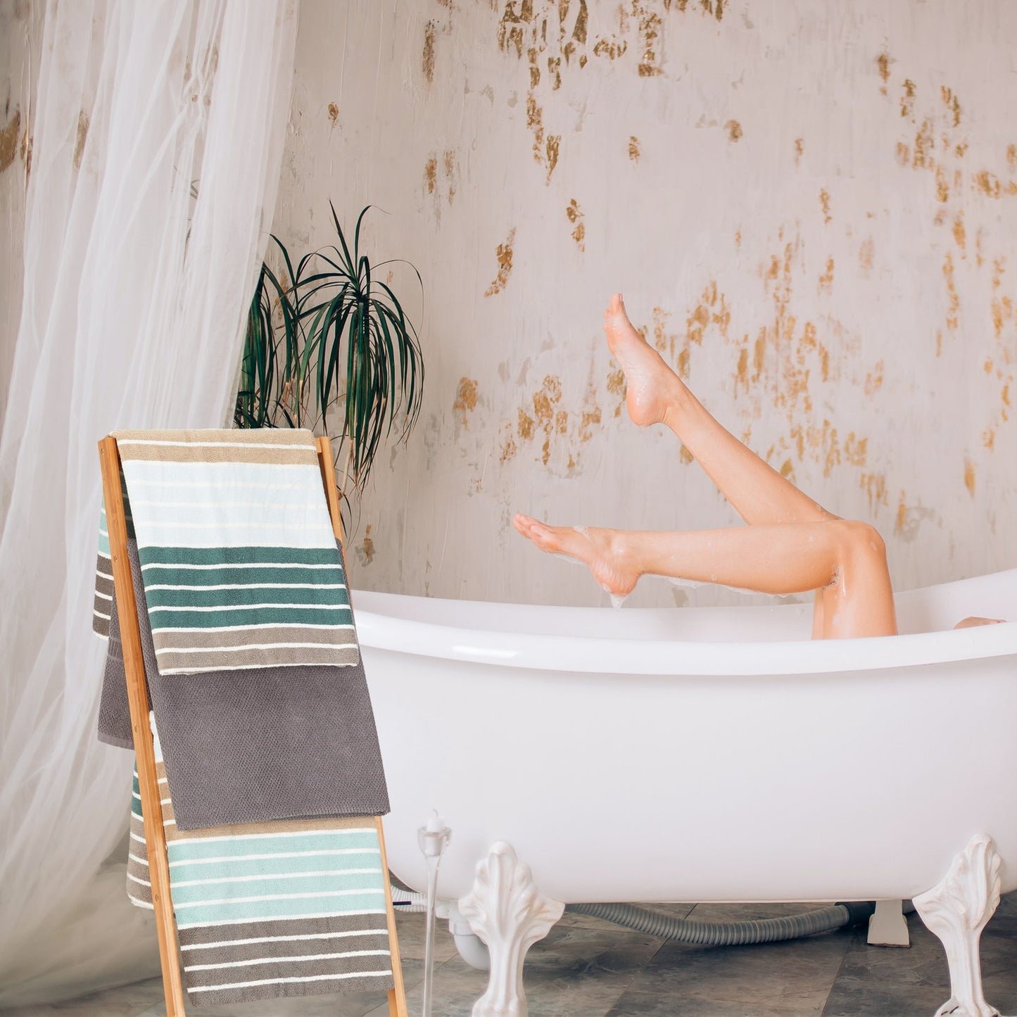Freestanding Bamboo Towel Rack