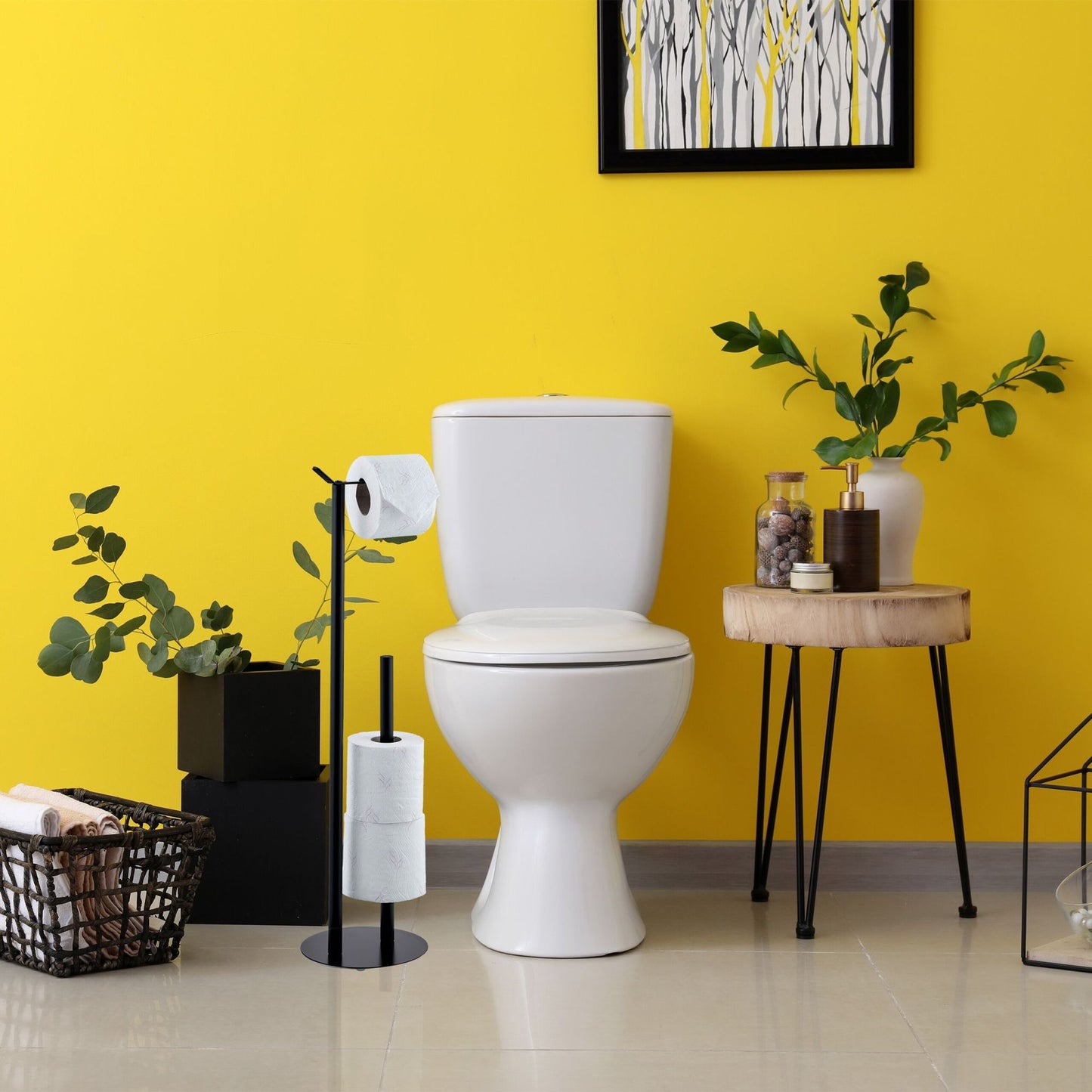 Freestanding toilet paper holder