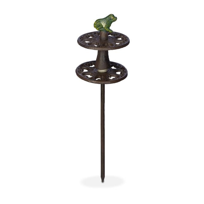 Frog for controlling garden hose